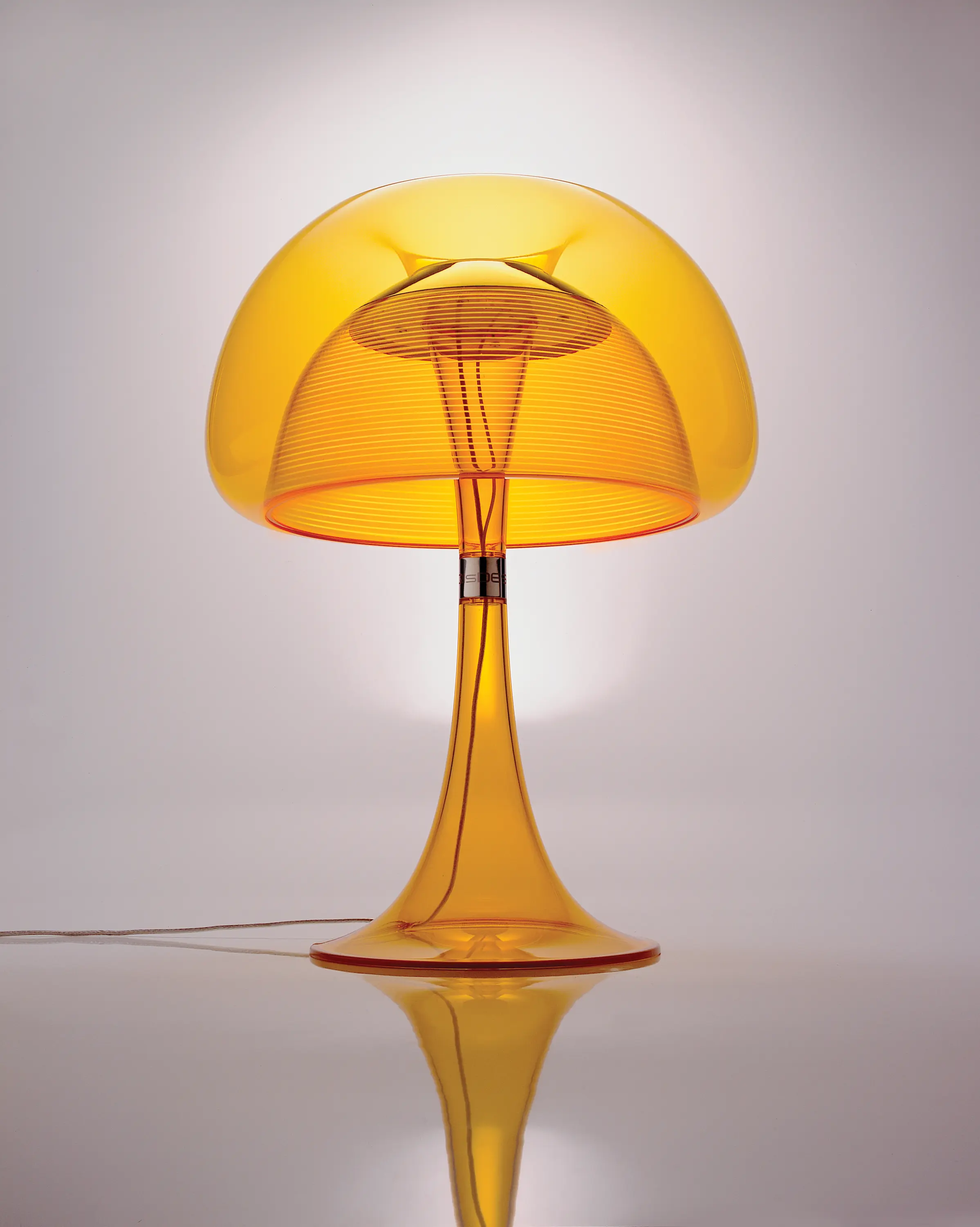 QisDesign - Aurelia Table | Orange