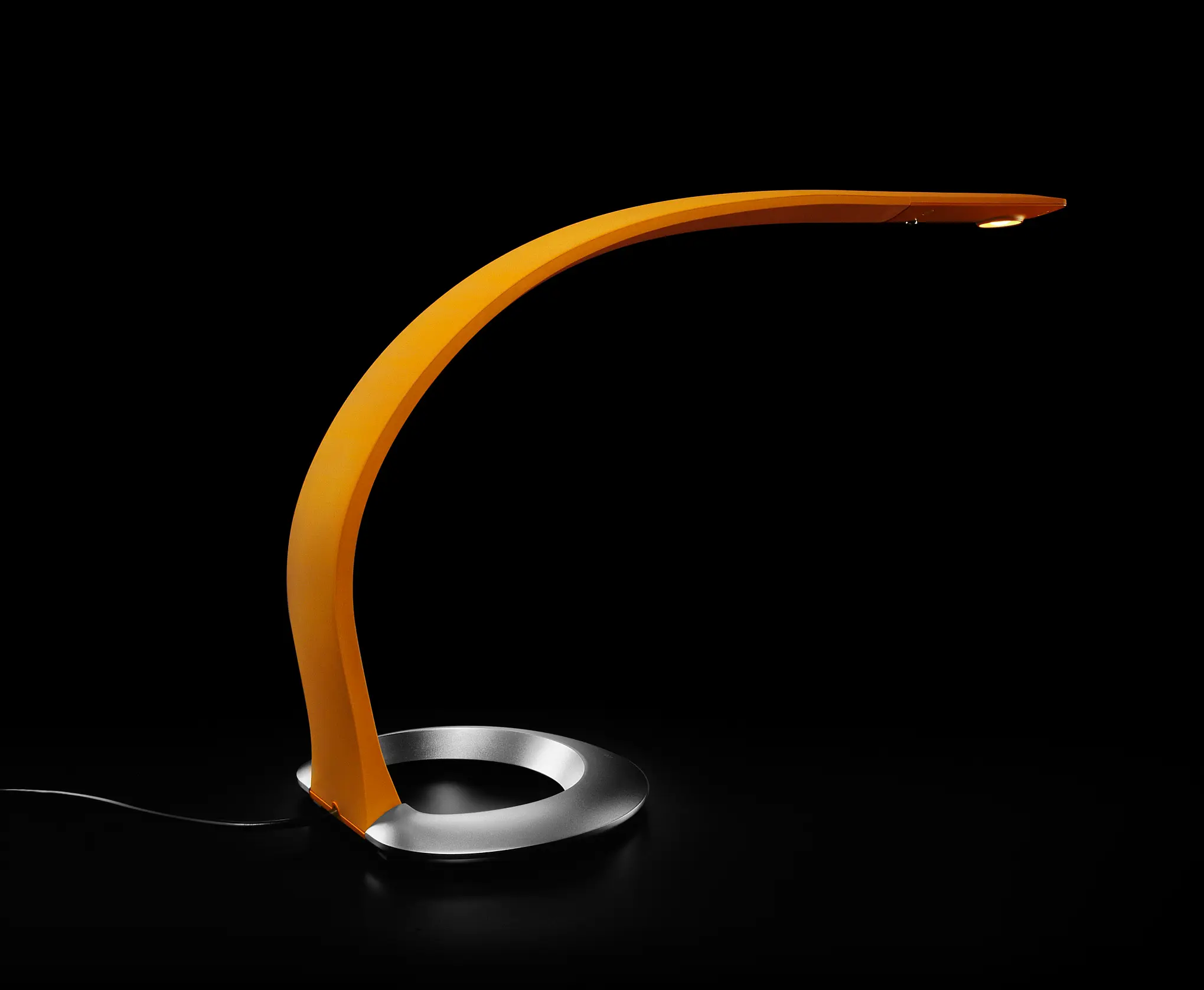 QisDesign - Hatha Table | Orange