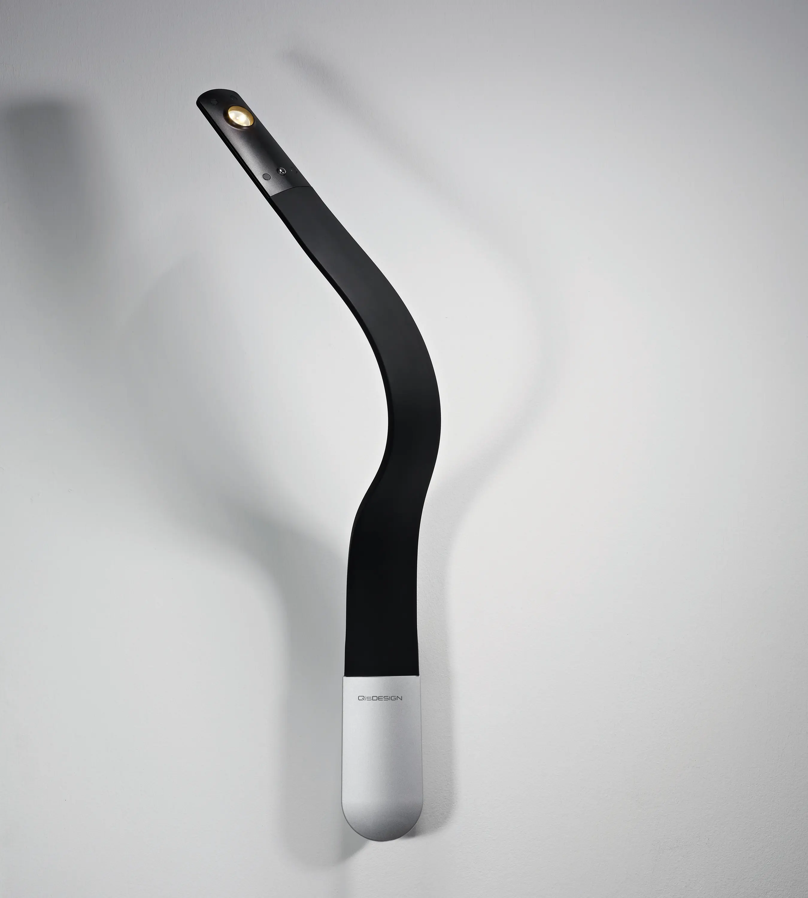 QisDesign - Hatha Wall | Black