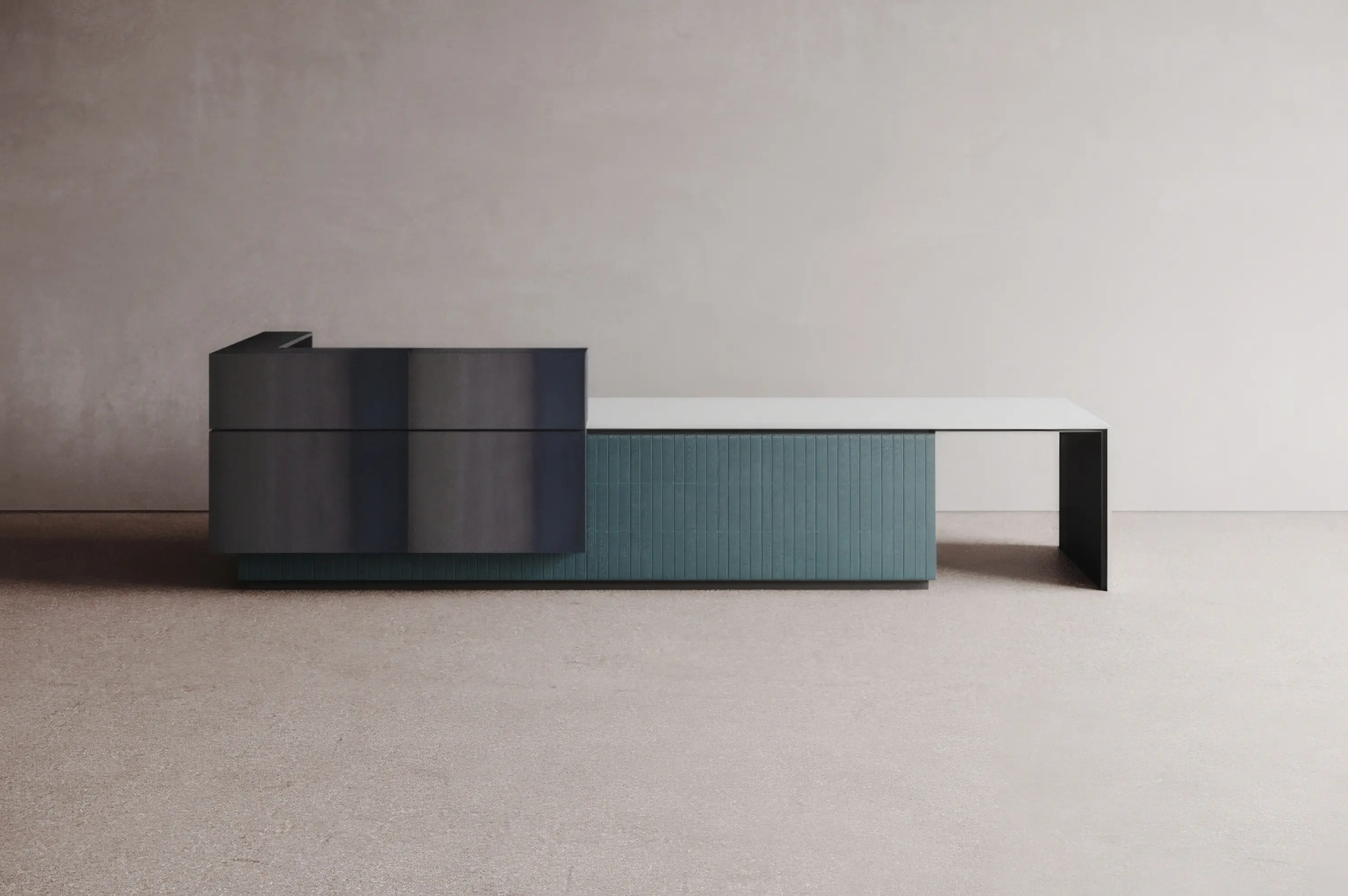 Isomi - Layer Desk - Configuration 4