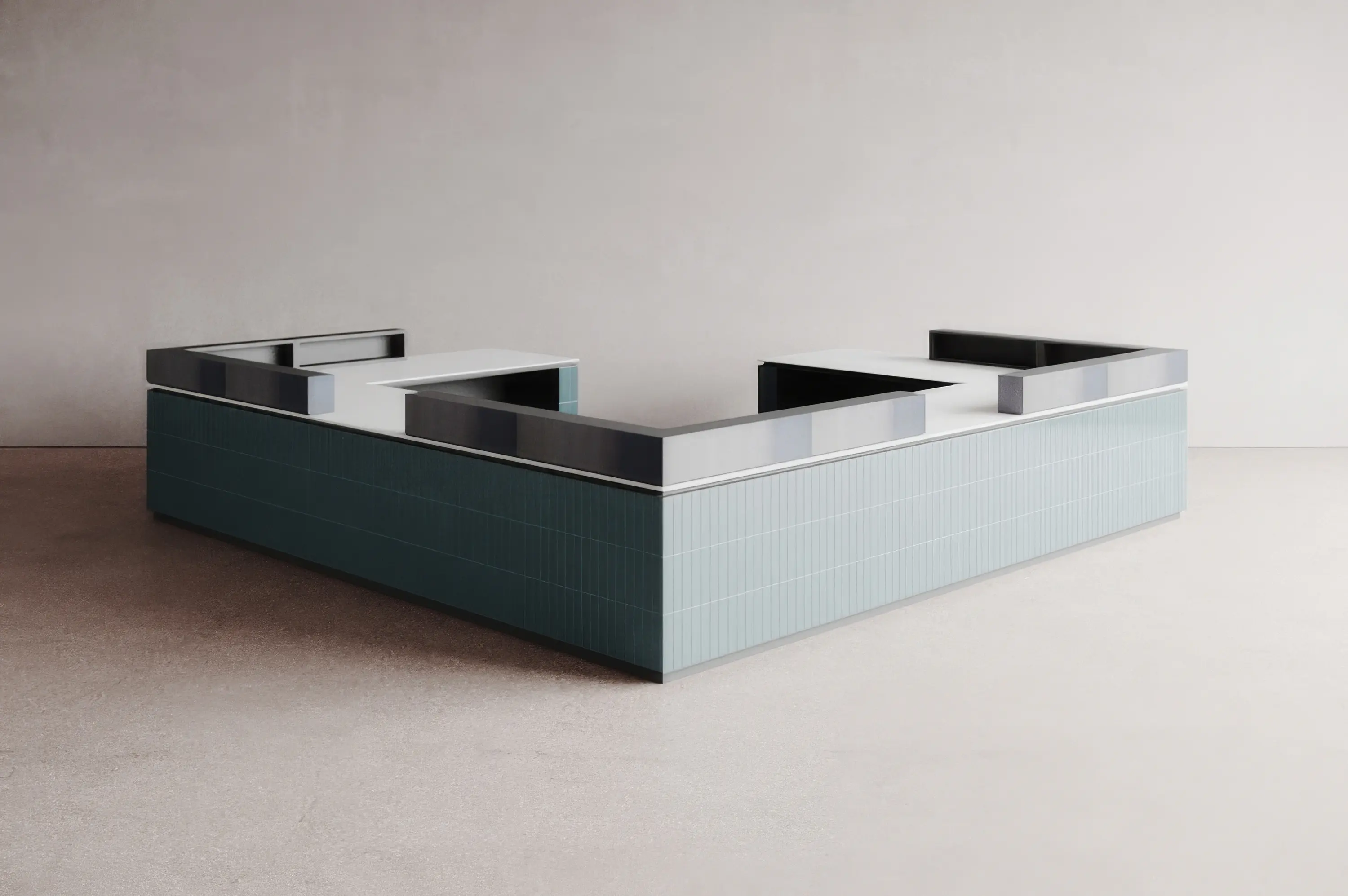 Isomi - Layer Desk - Configuration 8