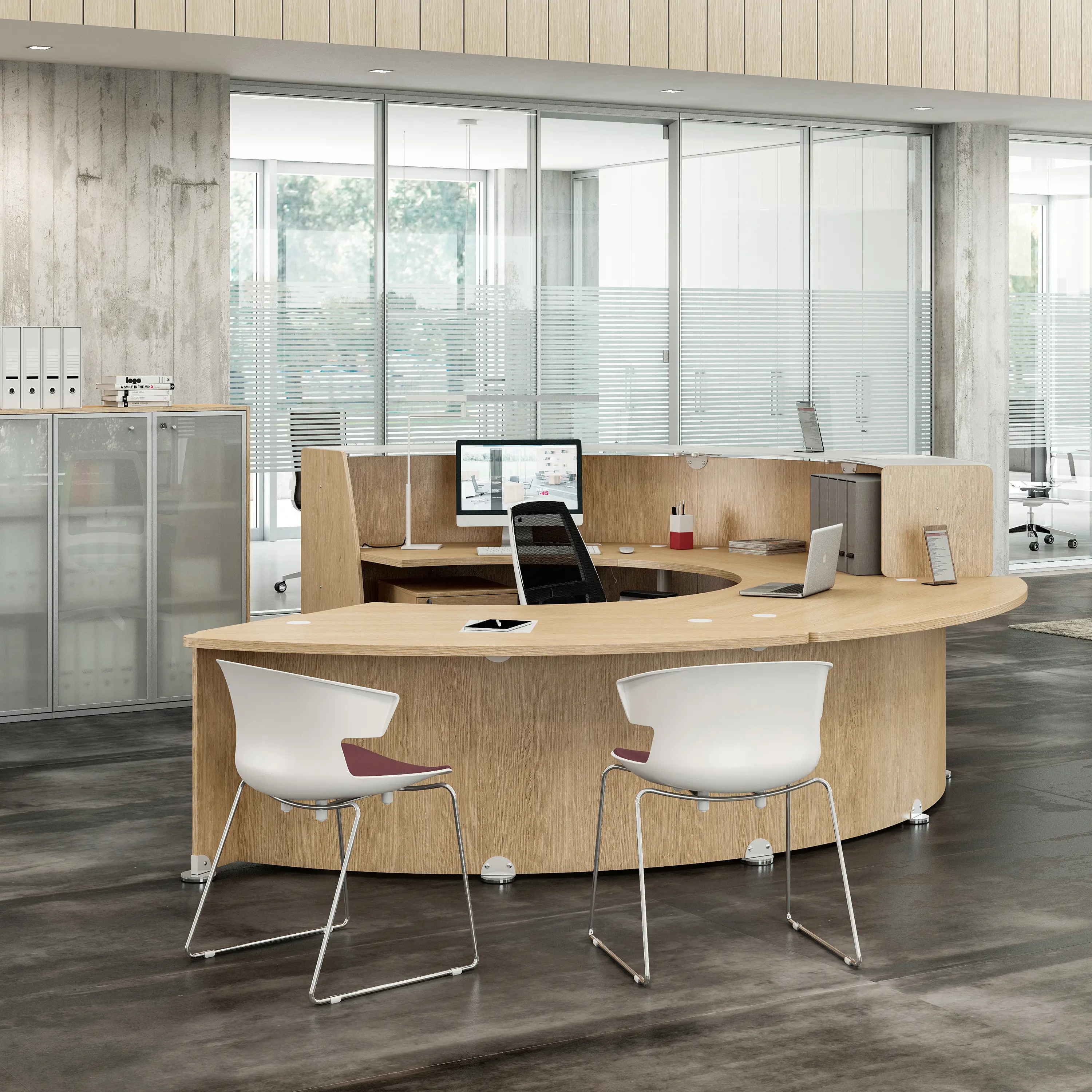 Quadrifoglio Group - Reception Glass
