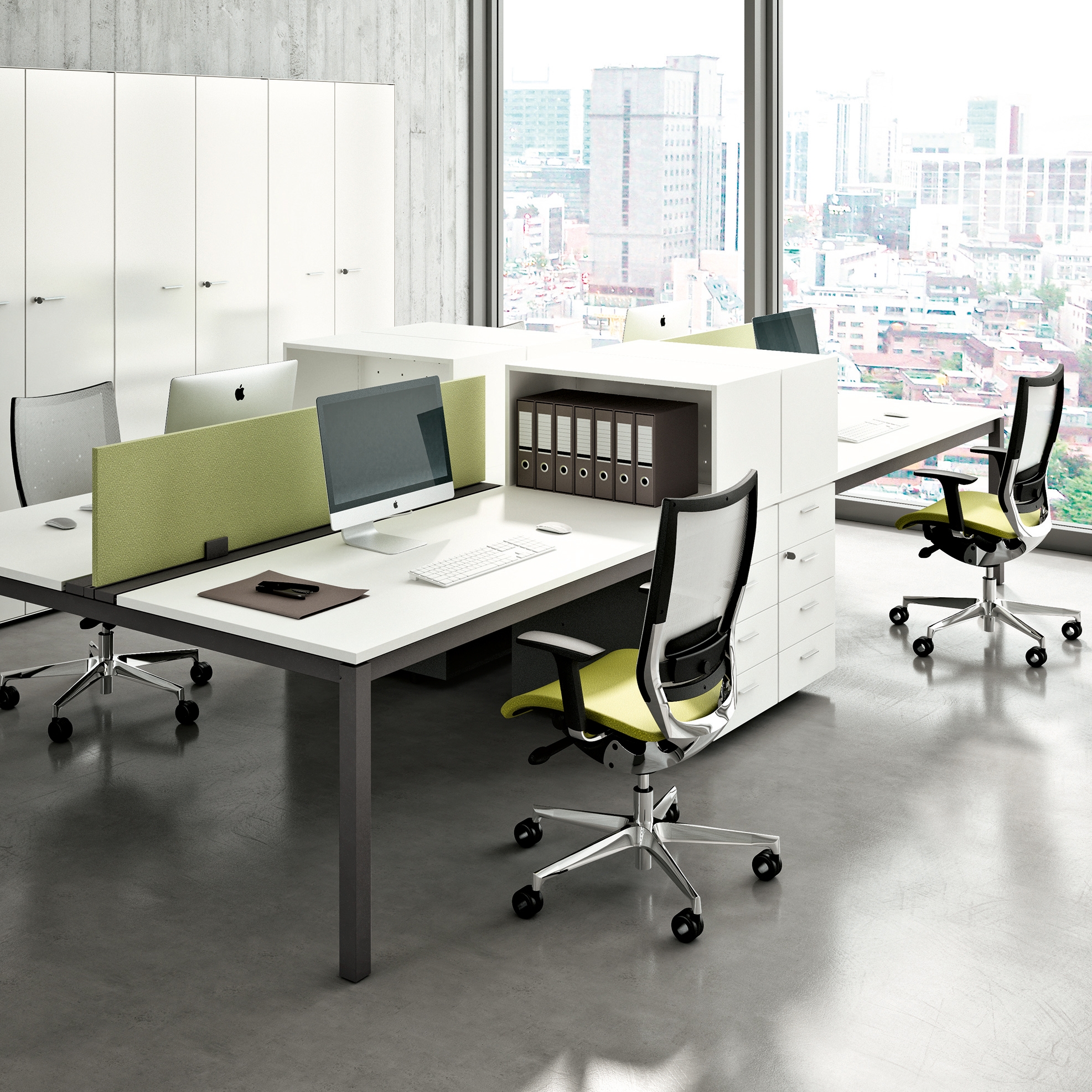 Display product X4 from manufacturer Quadrifoglio Group