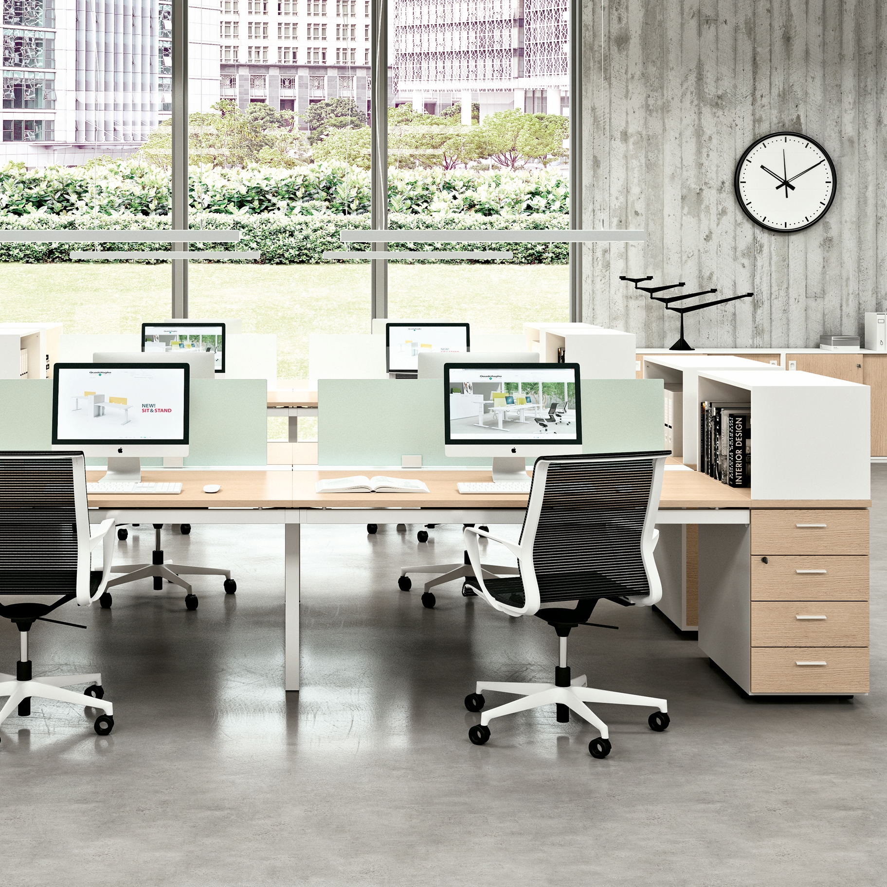 Display product X4 from manufacturer Quadrifoglio Group
