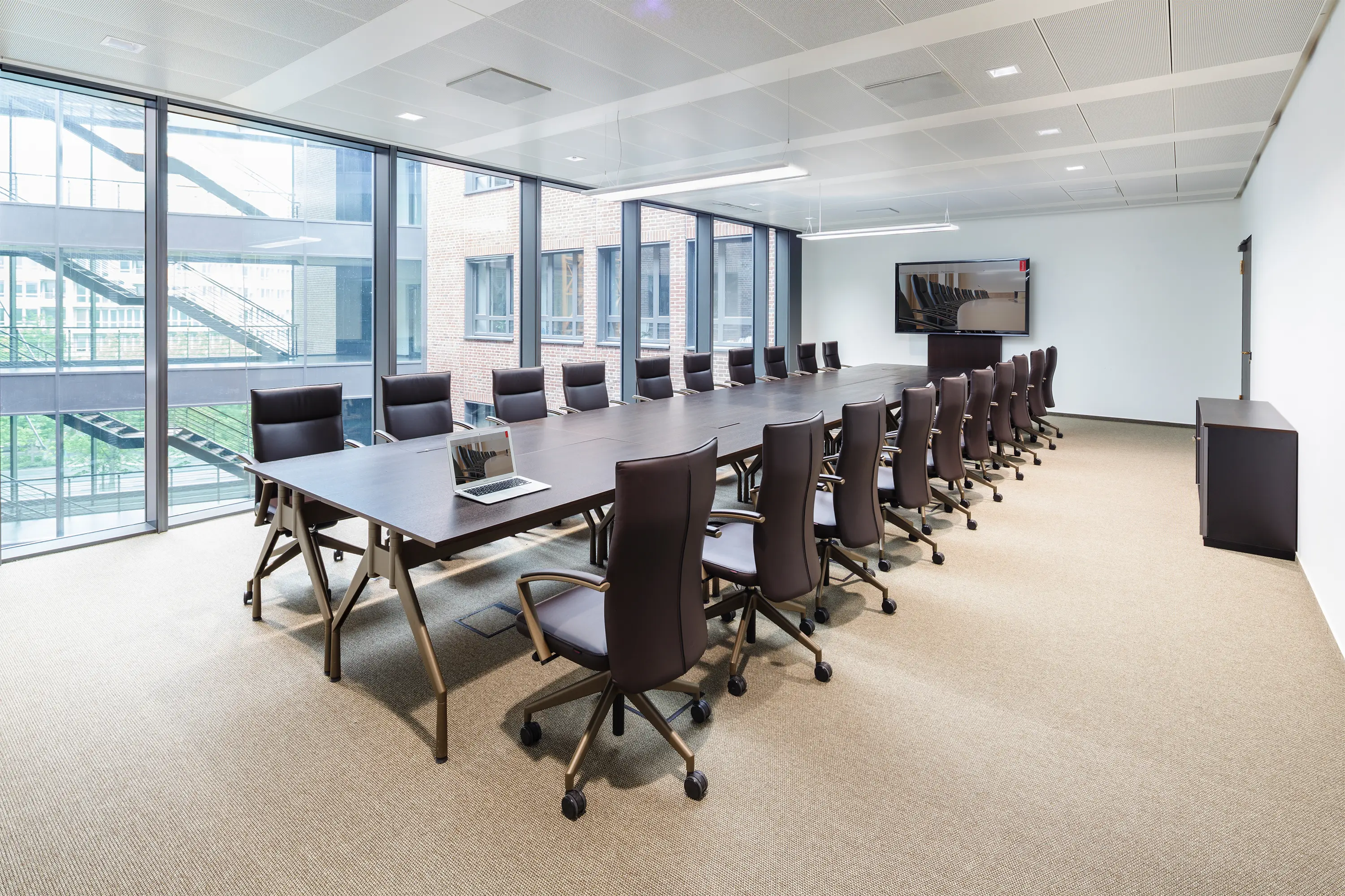 fröscher - fallon conference table