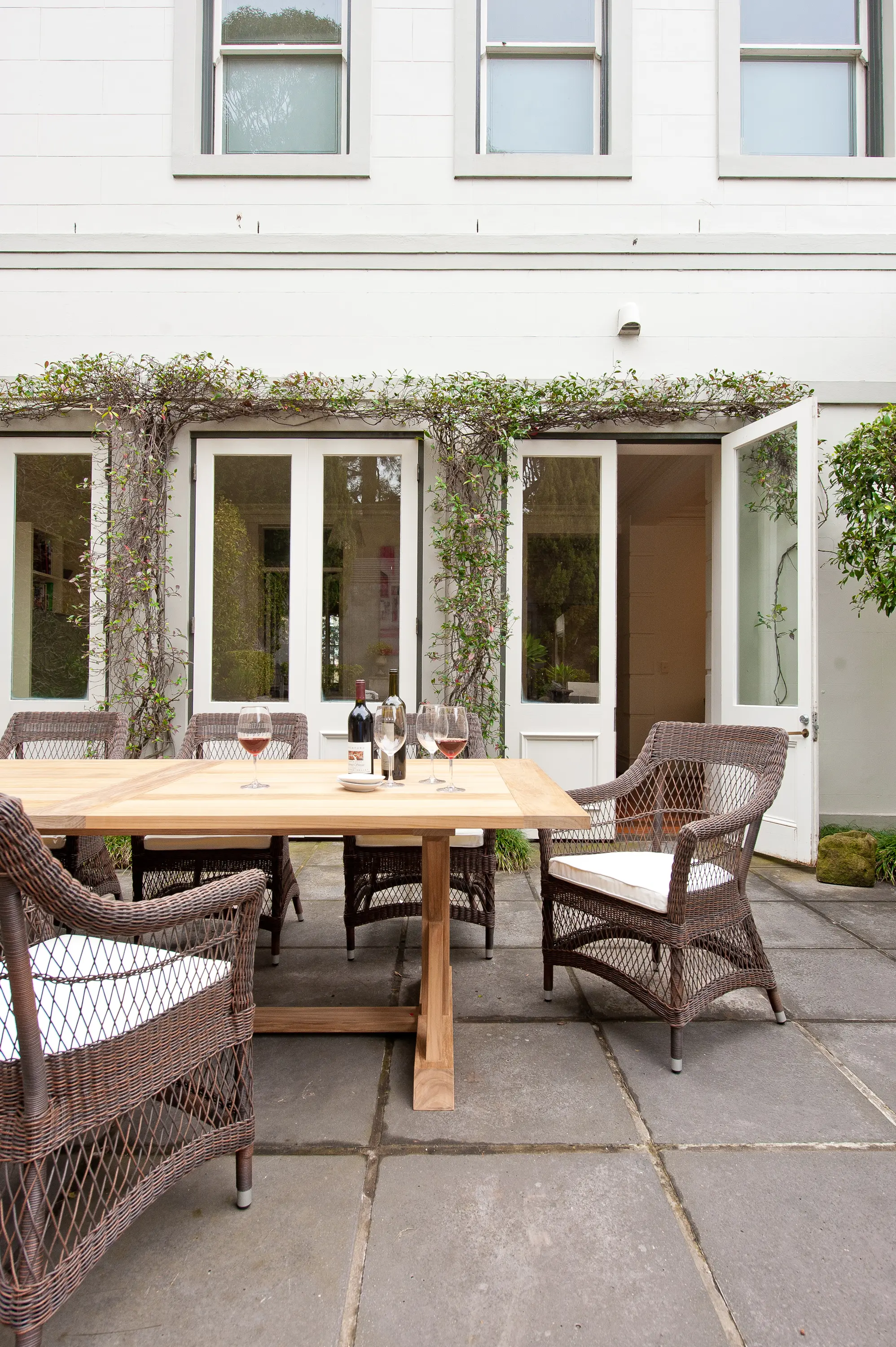 Wintons Teak - Bordeaux Table