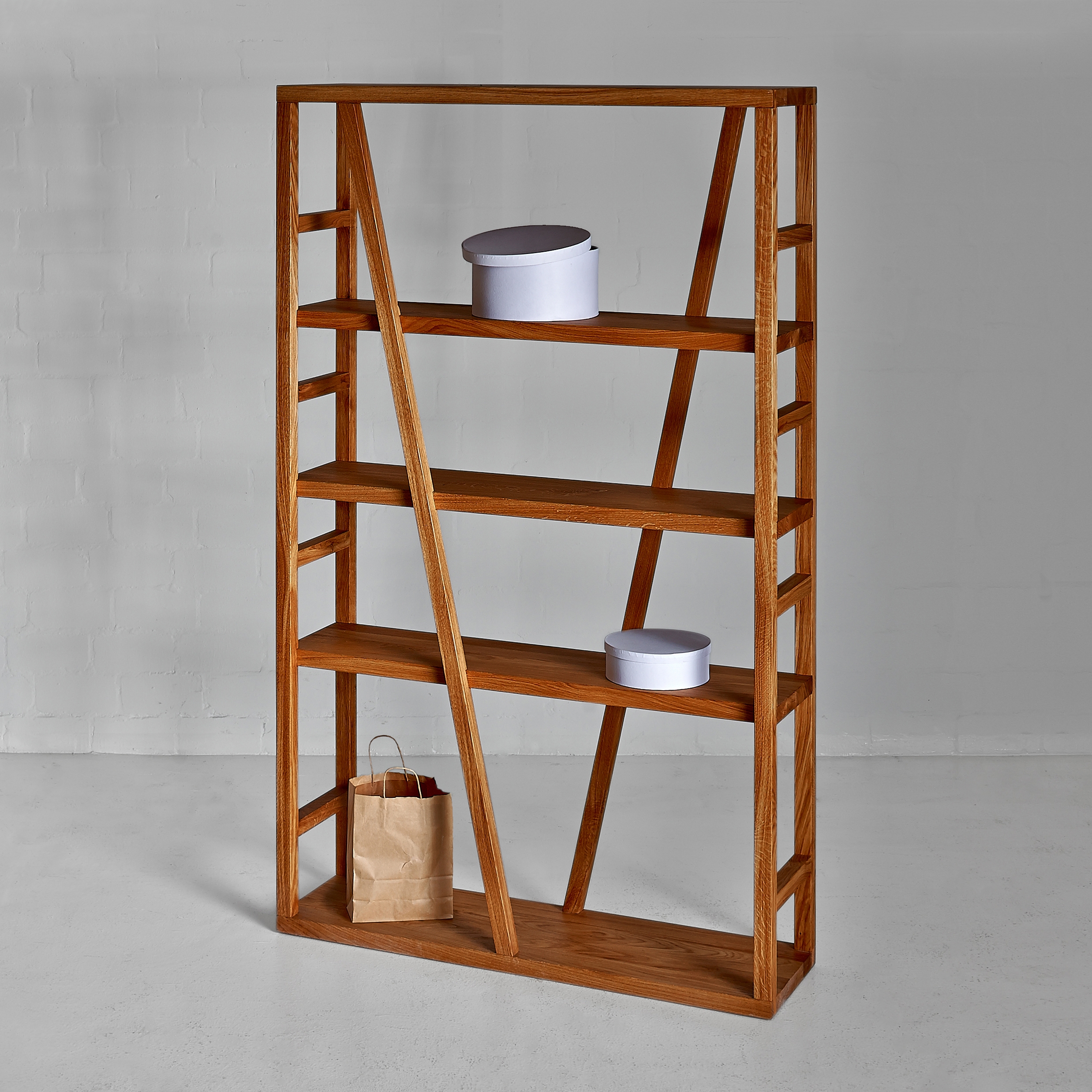 Display product FACHWERK Shelf from manufacturer Vitamin Design