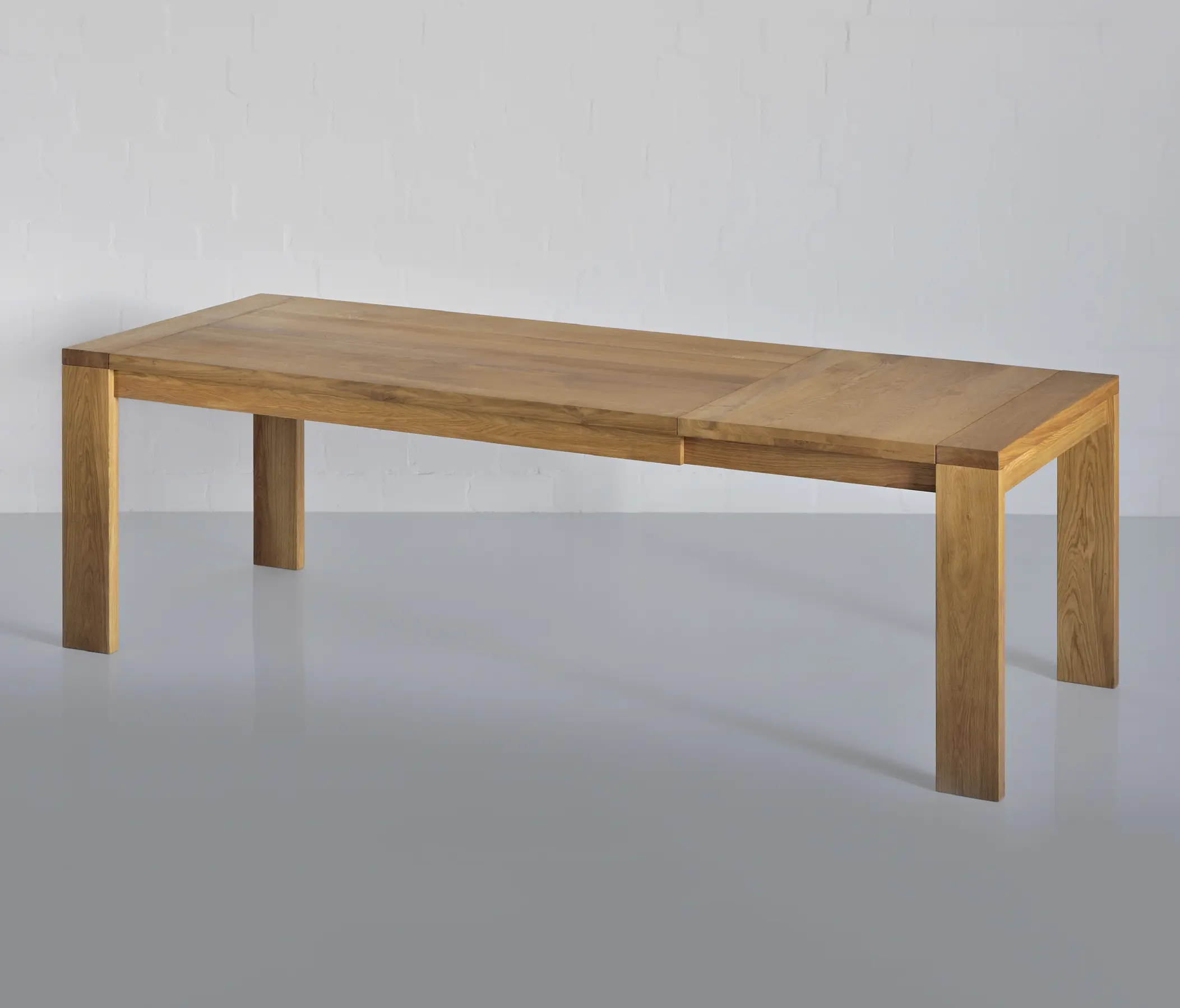 Vitamin Design - LUNGO Tisch