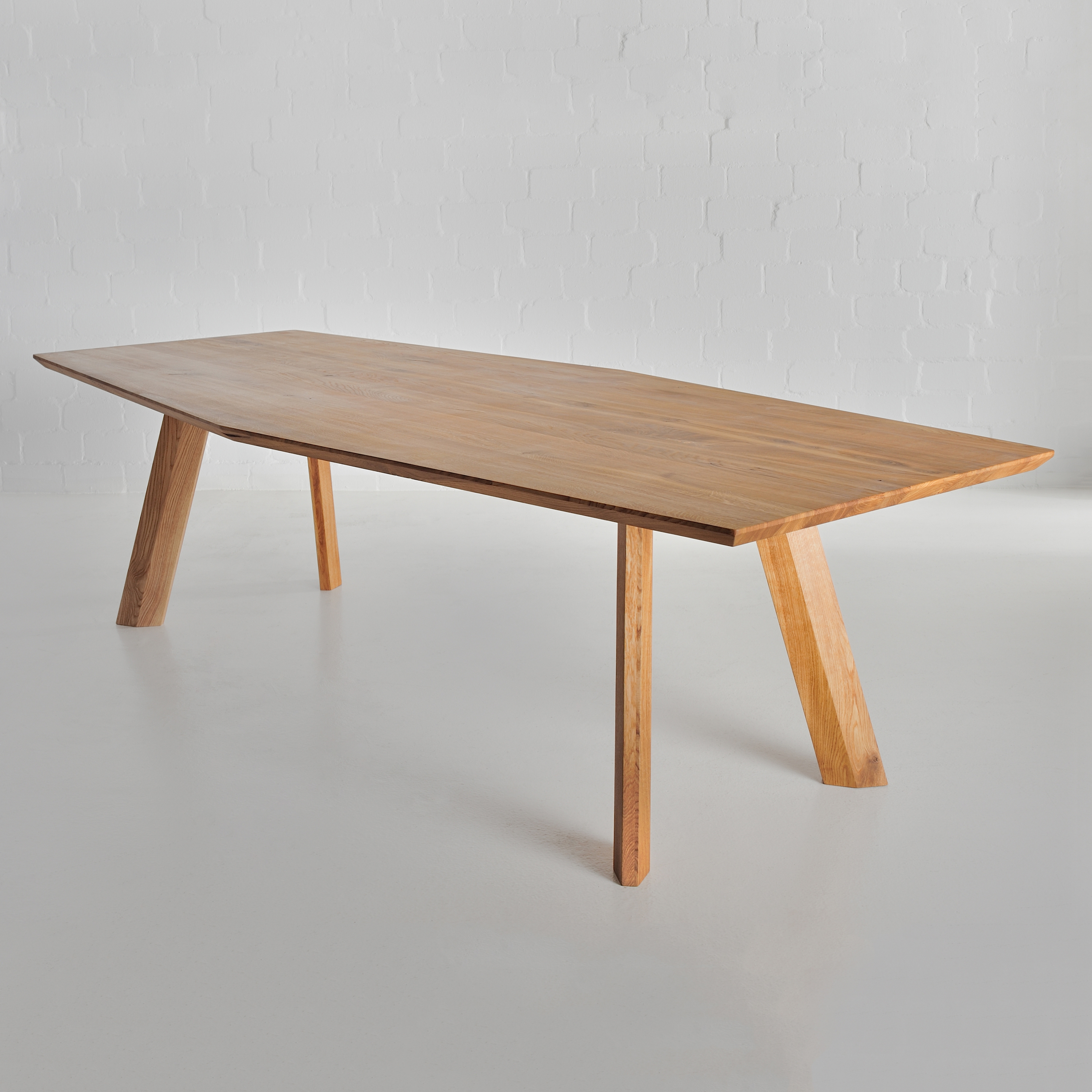 Display product RHOMBI Table from manufacturer Vitamin Design