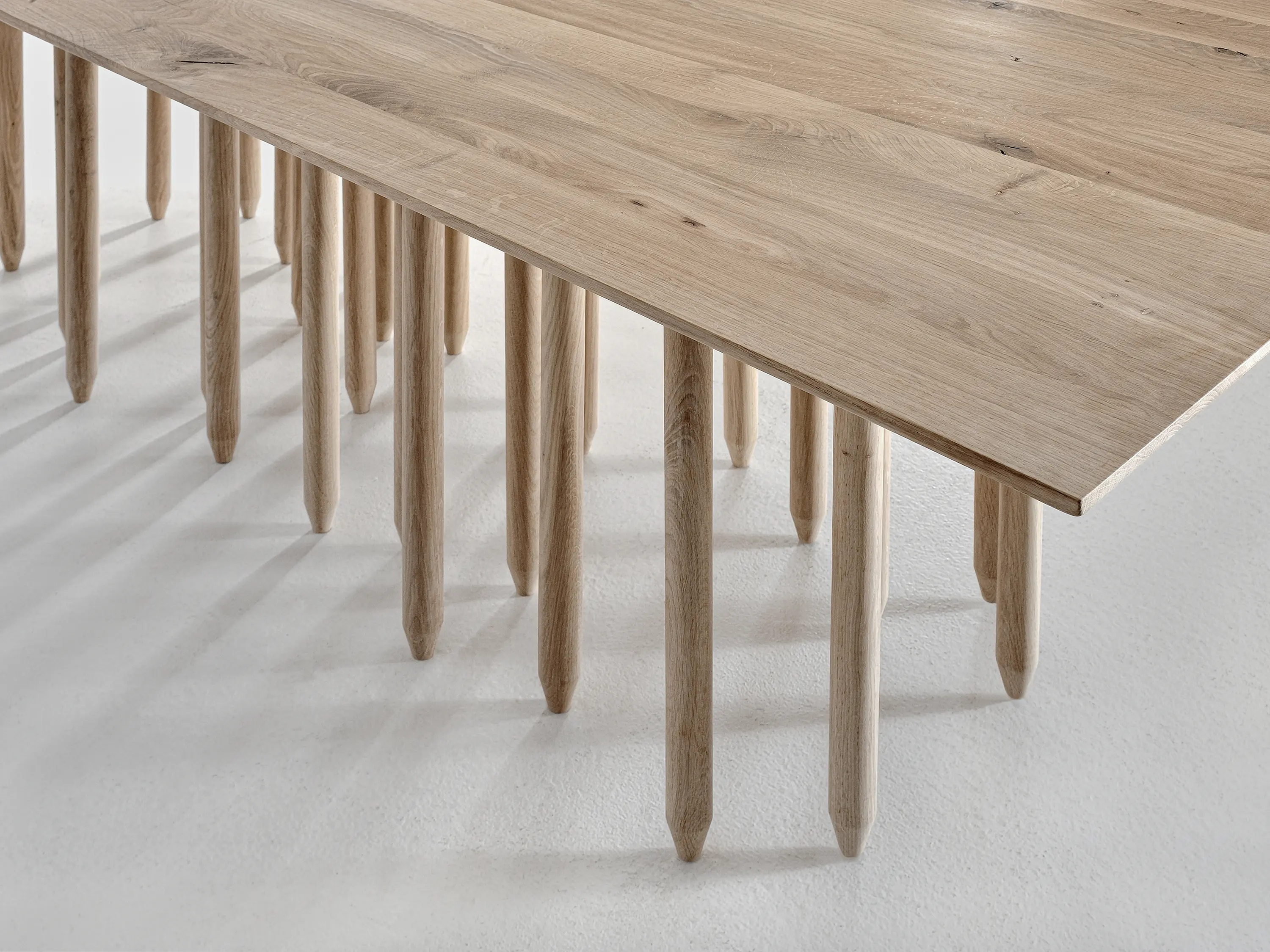 Vitamin Design - STILUS Table