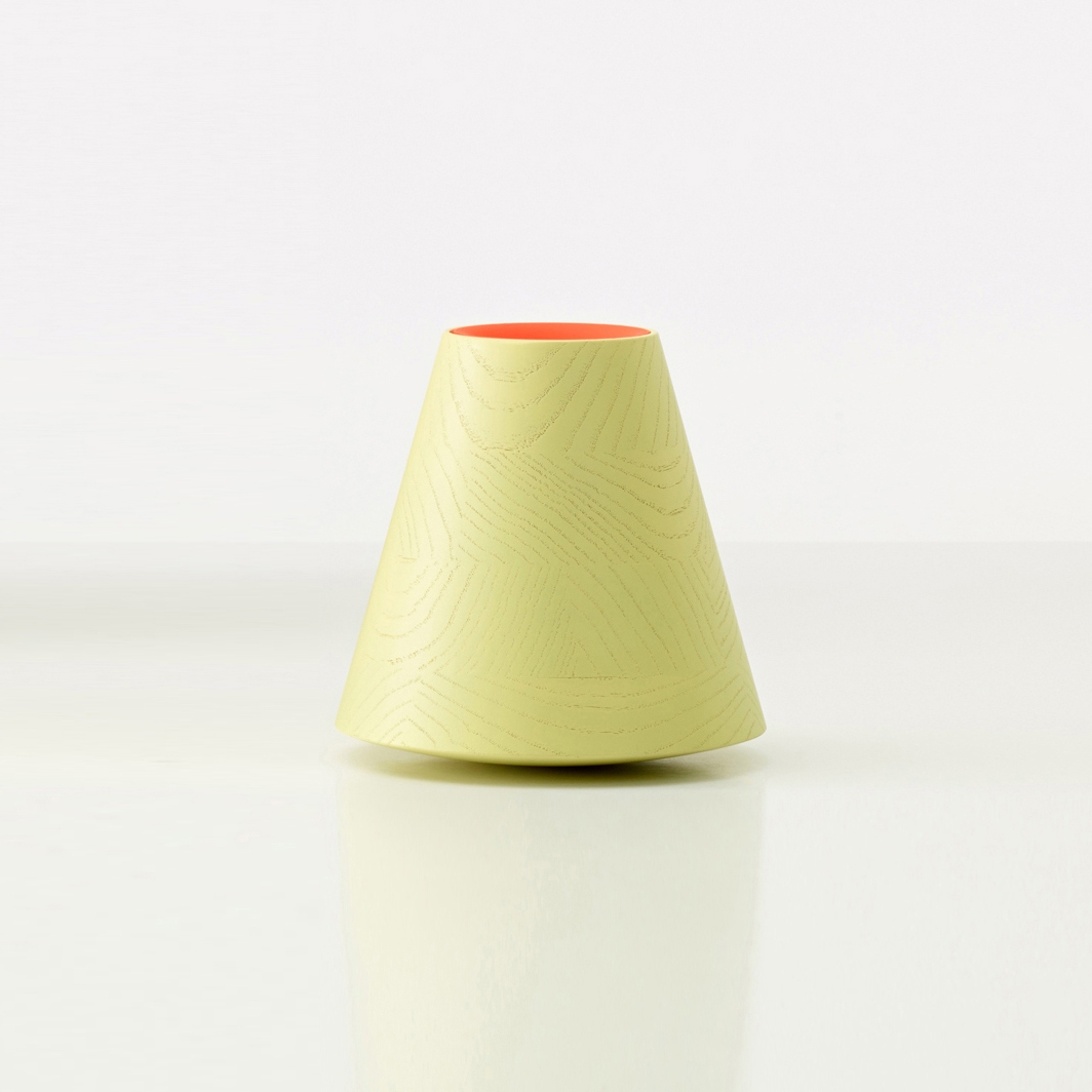 Mostra il prodotto Etna Vase Small del produttore PERUSE