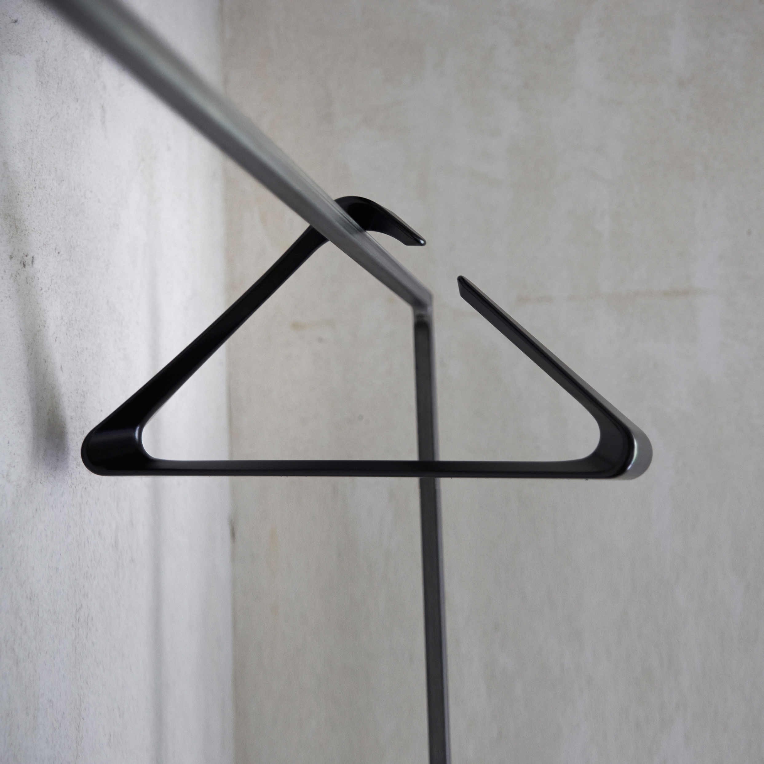 Produkt Orion Clothes Hanger des Herstellers PERUSE anzeigen