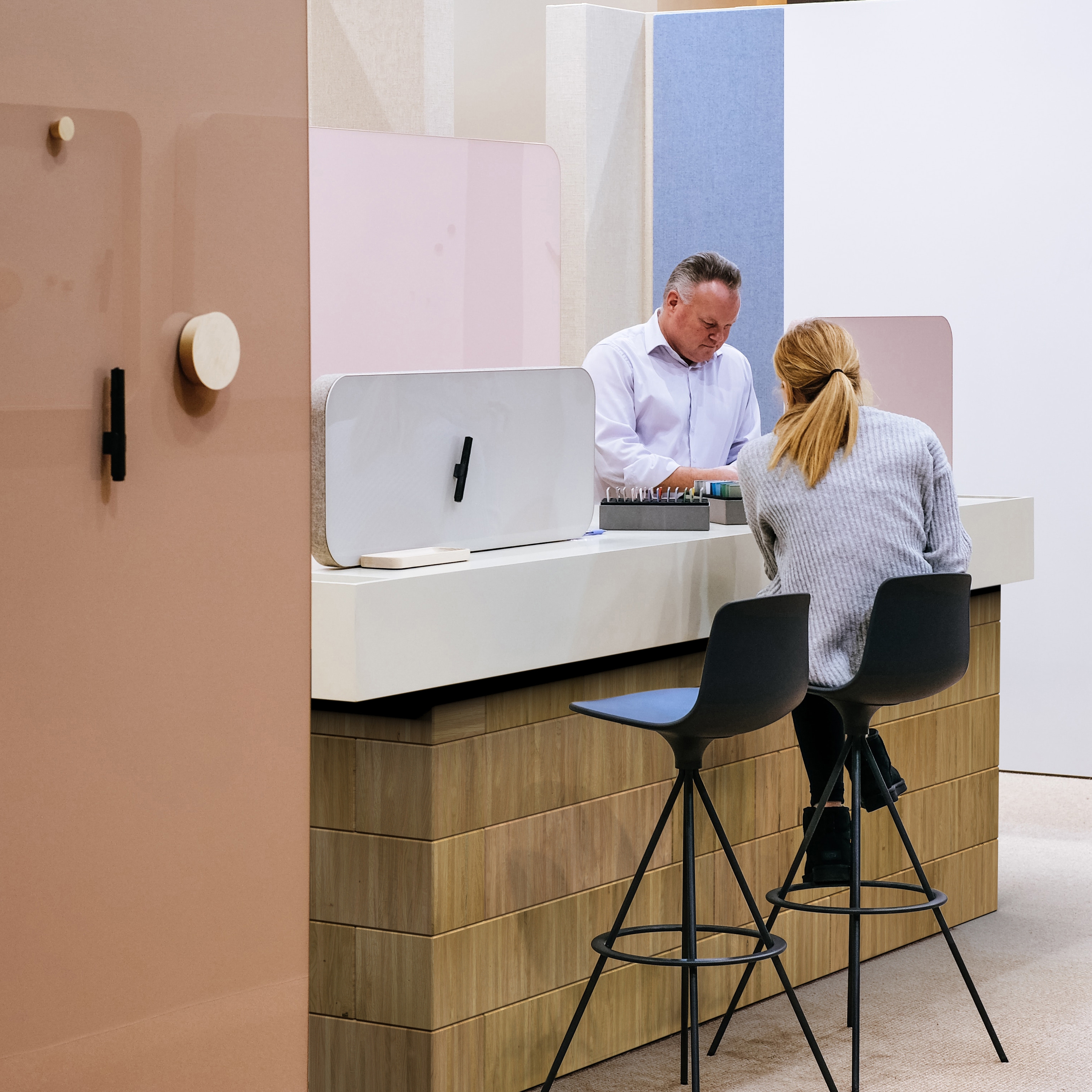 Display product CRAFTWAND® - reception desk design from manufacturer Craftwand