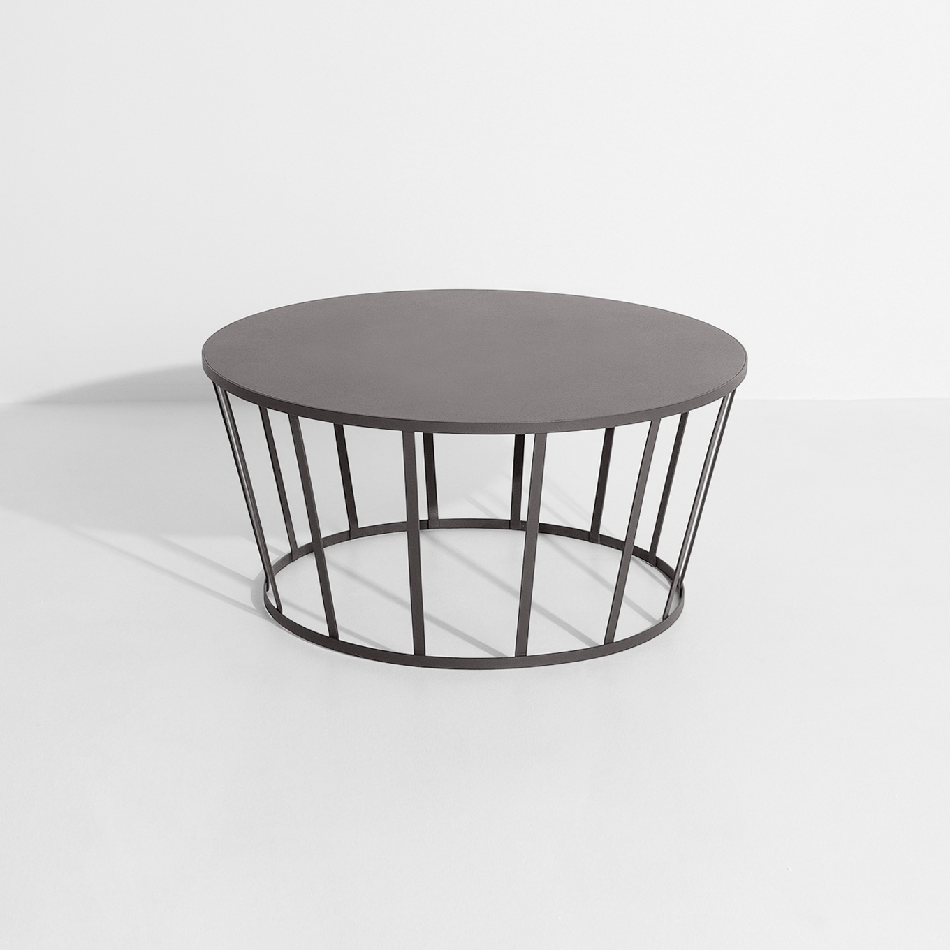 Display product Hollo | Coffee table from manufacturer Petite Friture