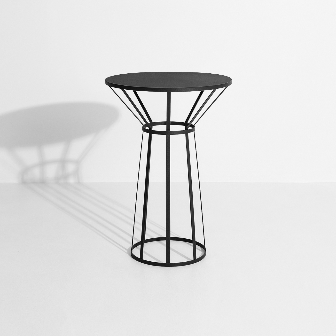 Display product Hollo | Table for two from manufacturer Petite Friture