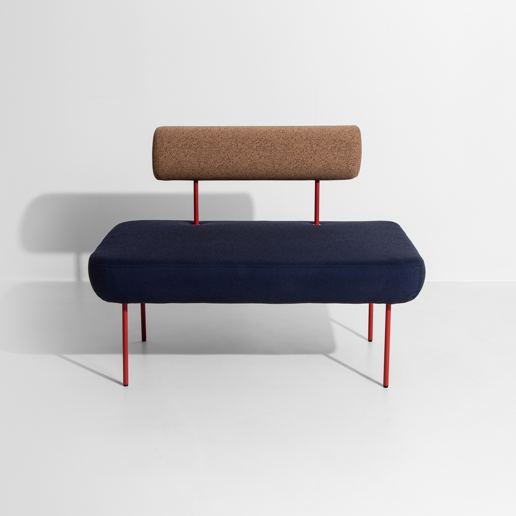 Afficher le produit Hoff | Fauteuil grand du fabricant Petite Friture