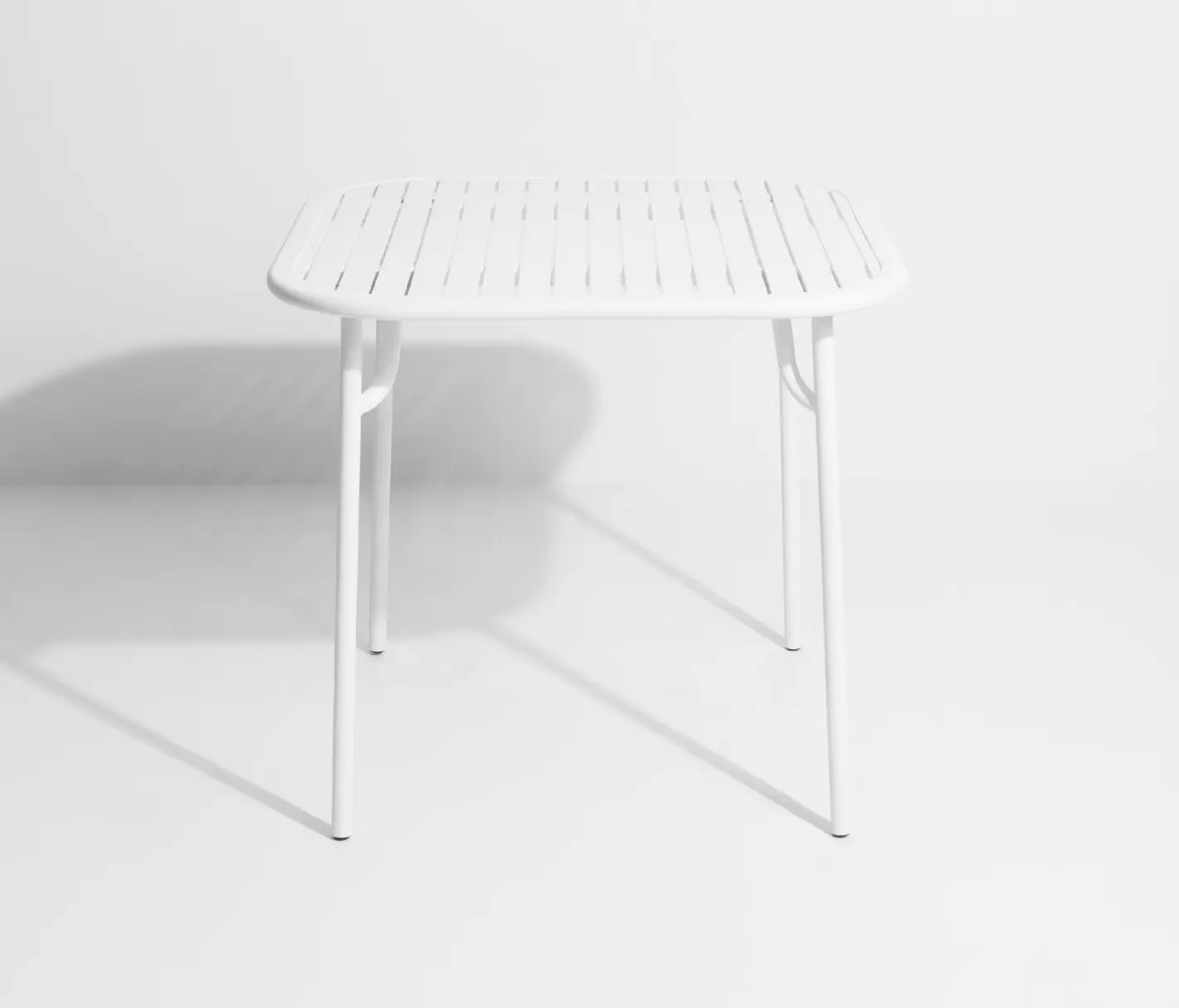 Petite Friture - Week-End | Table carrée