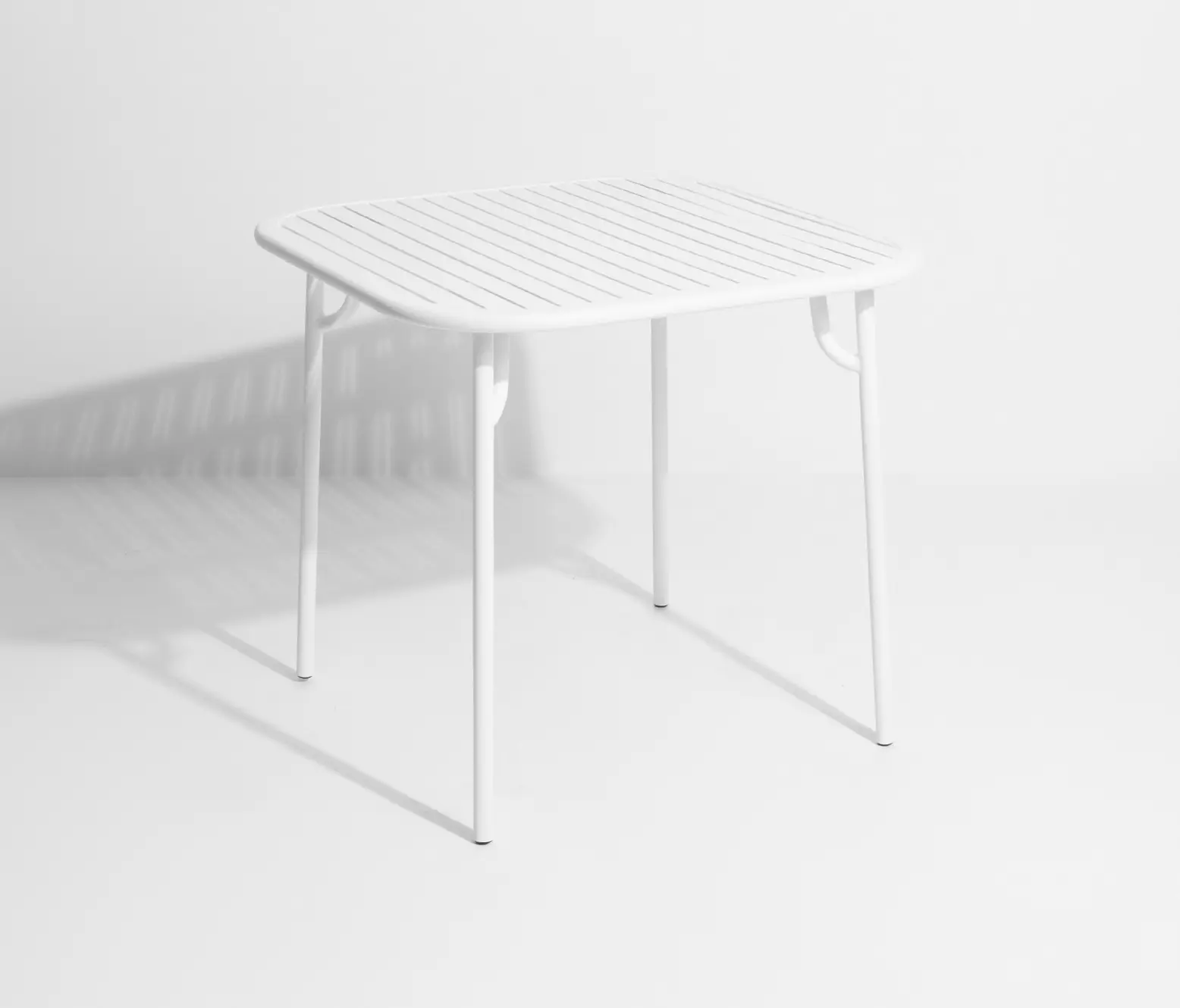 Petite Friture - Week-End | Table carrée