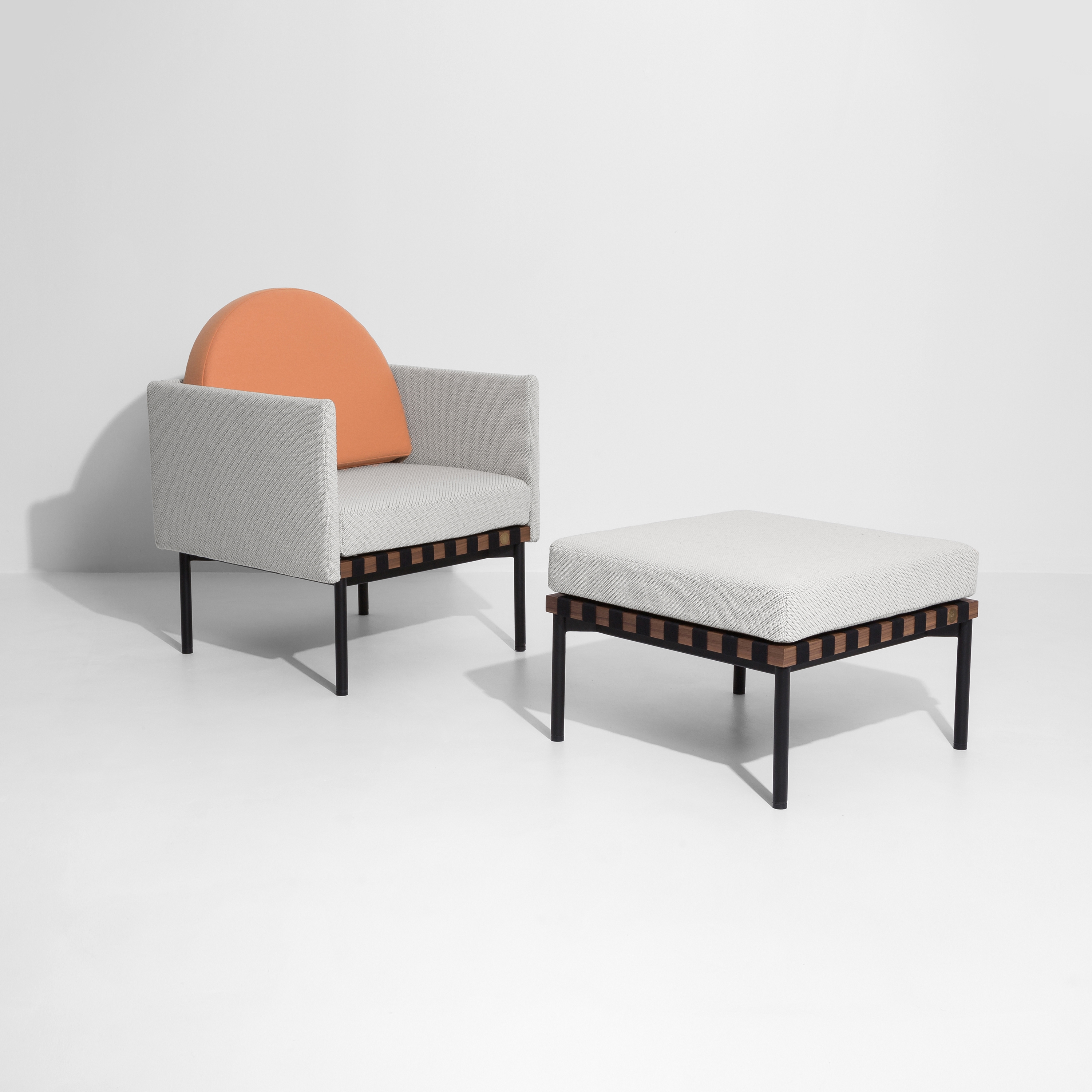 Mostra il prodotto Grid | Armchair & Stool del produttore Petite Friture
