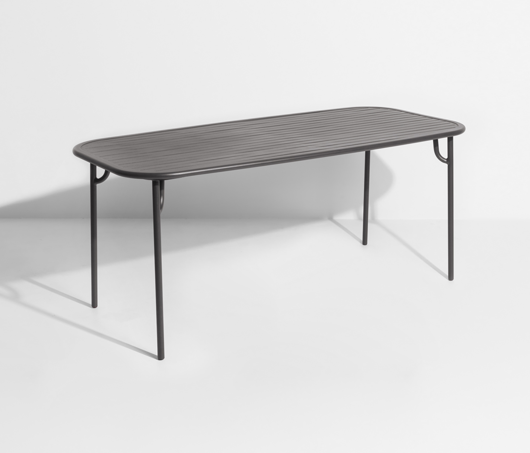 Mostra il prodotto Week-End | Rectangular table medium del produttore Petite Friture