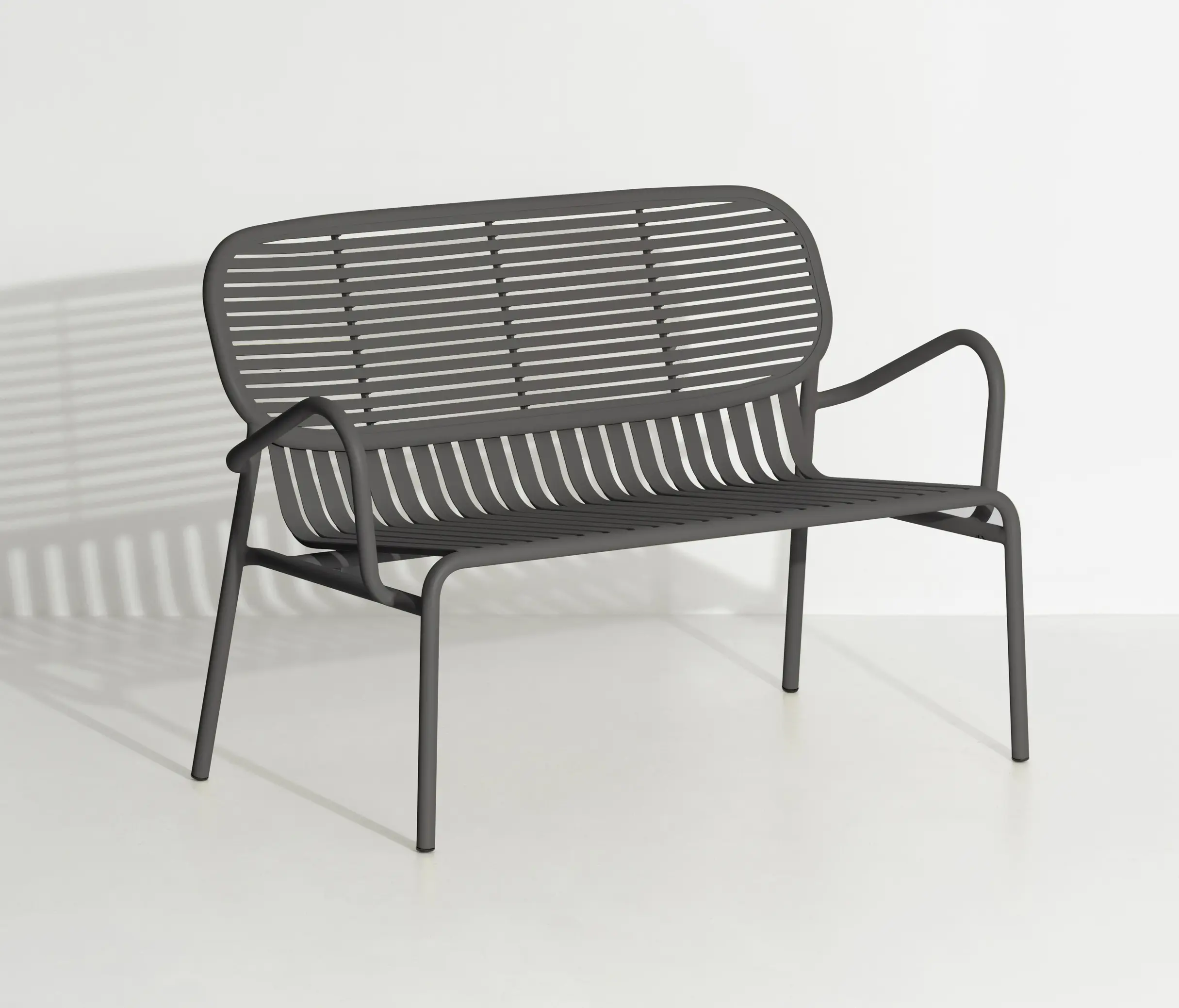 Petite Friture - Week-End | Sofa