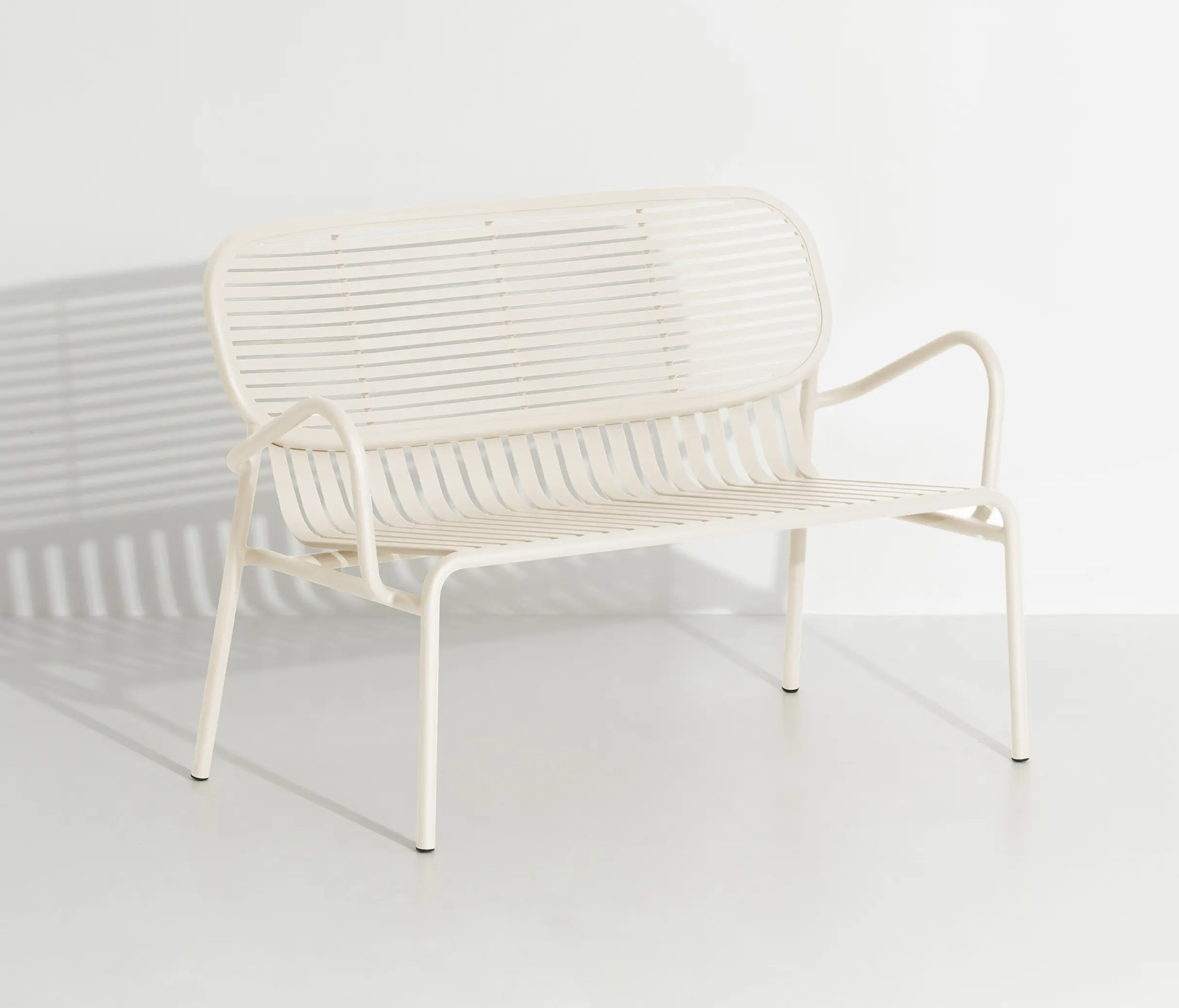 Petite Friture - Week-End | Sofa