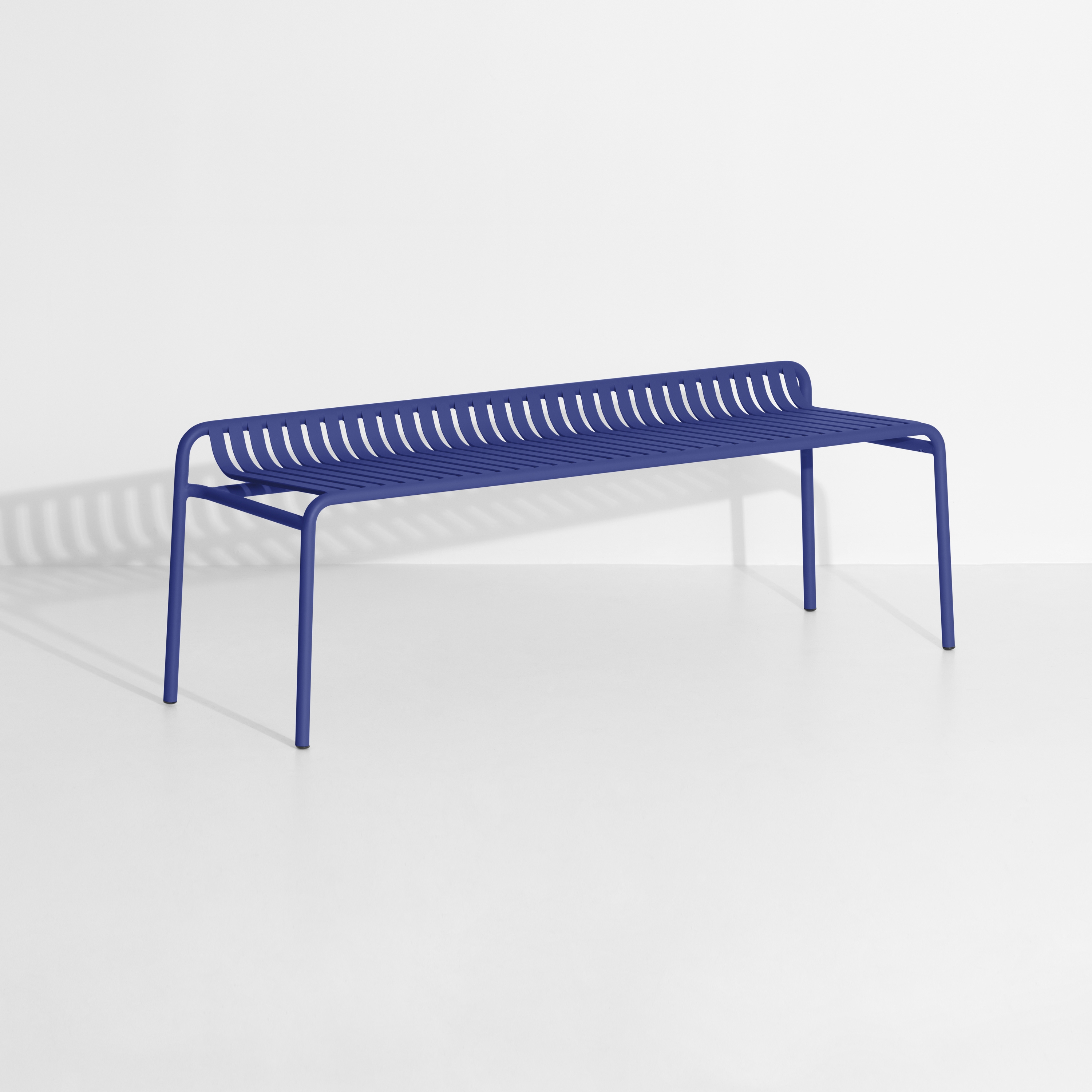 Week-End | Banc sans dossier