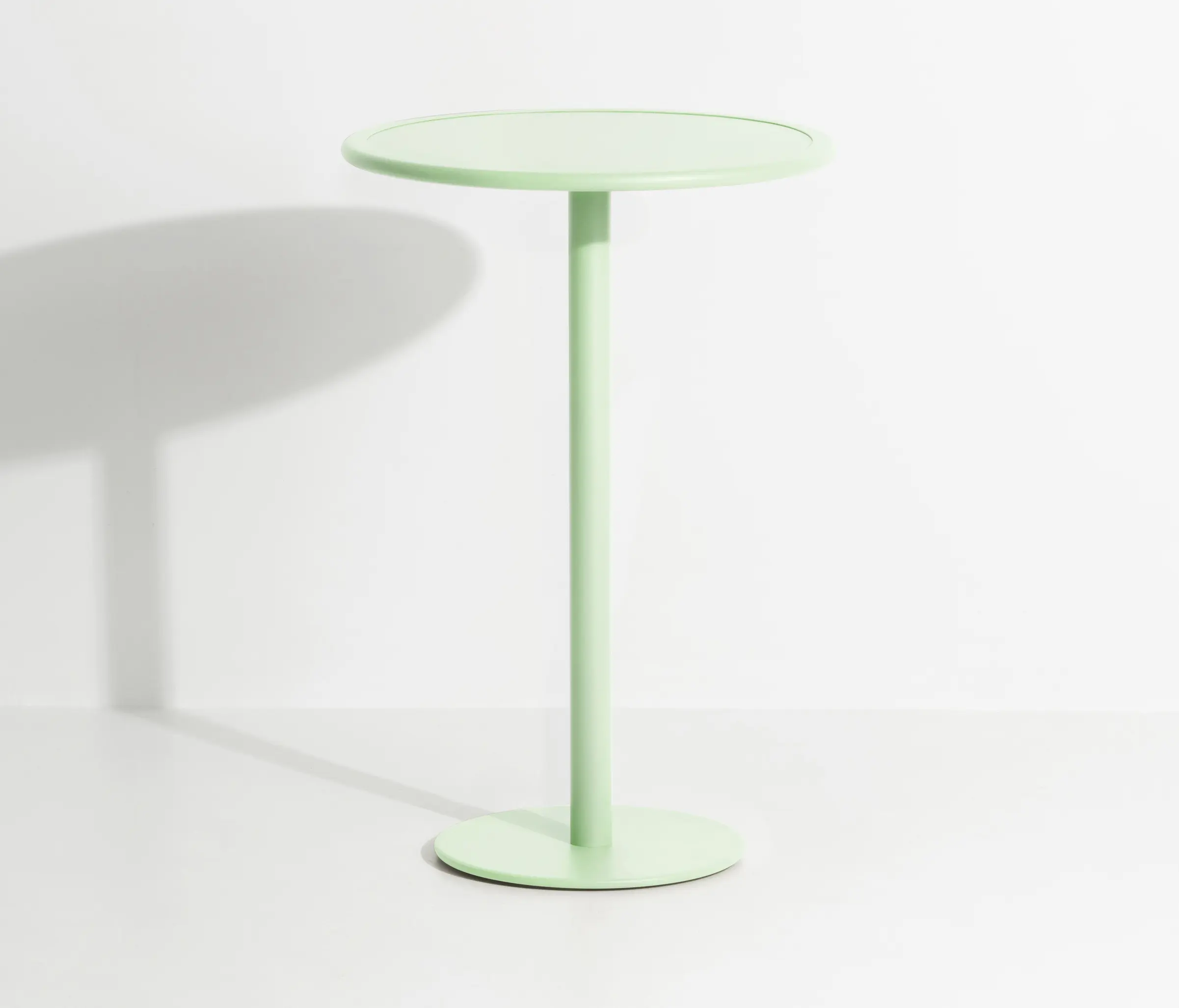 Petite Friture - Week-End | Round high table