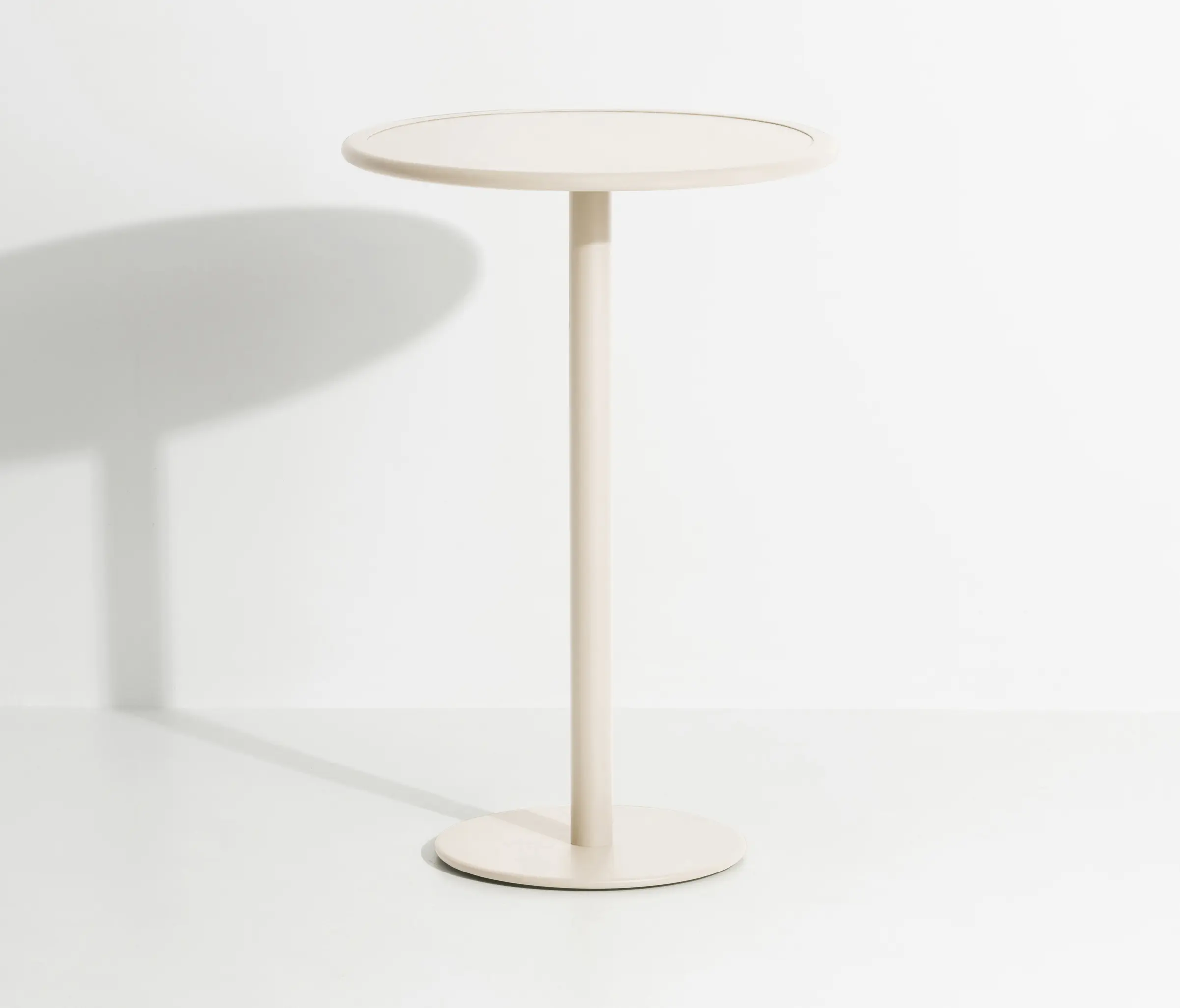 Petite Friture - Week-End | Round high table