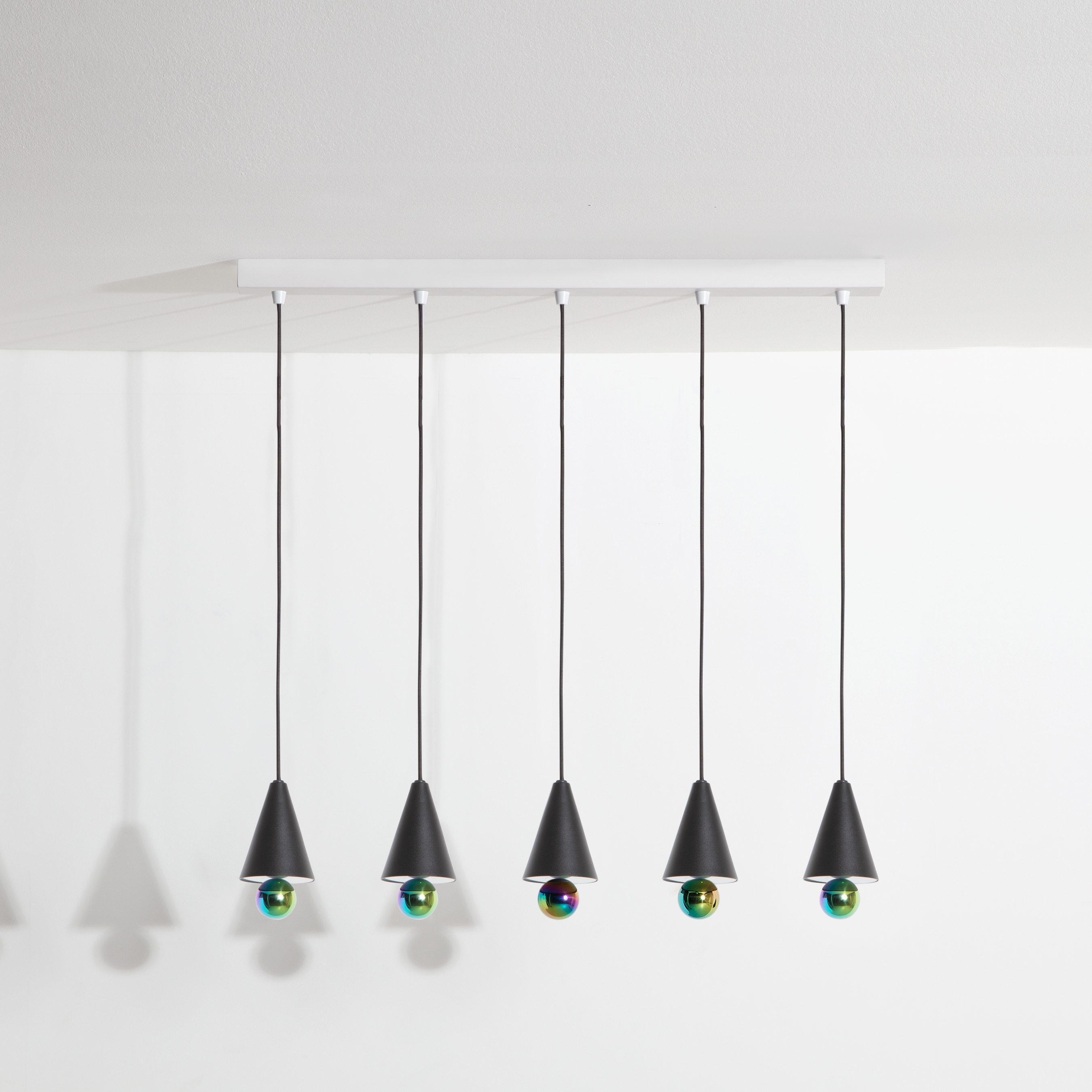 Display product Cherry | Pendant system linear XS 5pcs from manufacturer Petite Friture