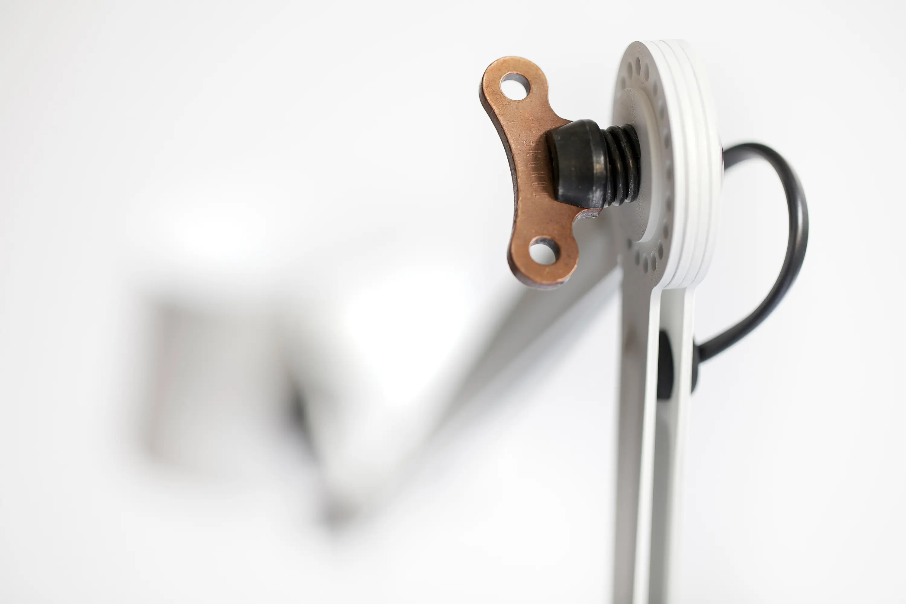 Tonone - BOLT Desk | 2 arm with clamp