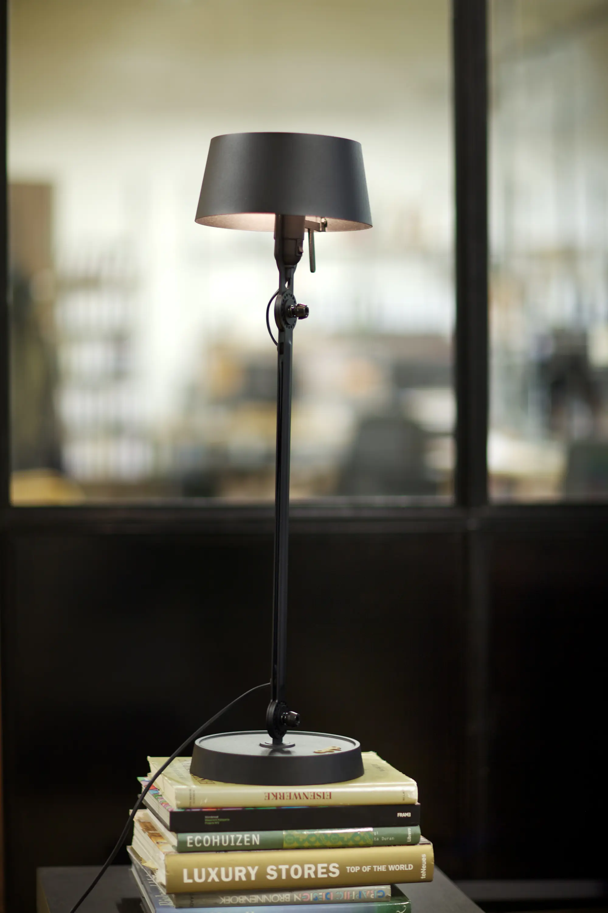 Tonone - BOLT Table | small