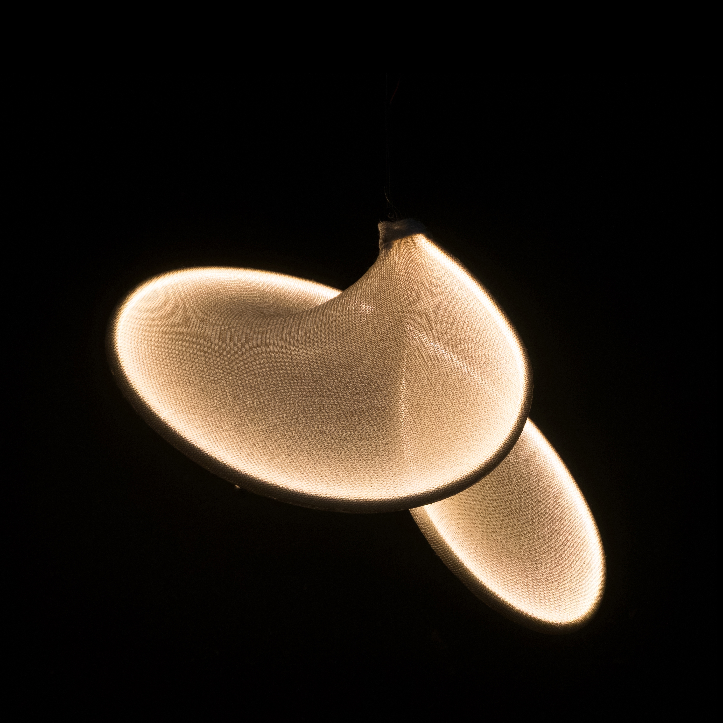 Display product llll.01 suspension | gold from manufacturer llll