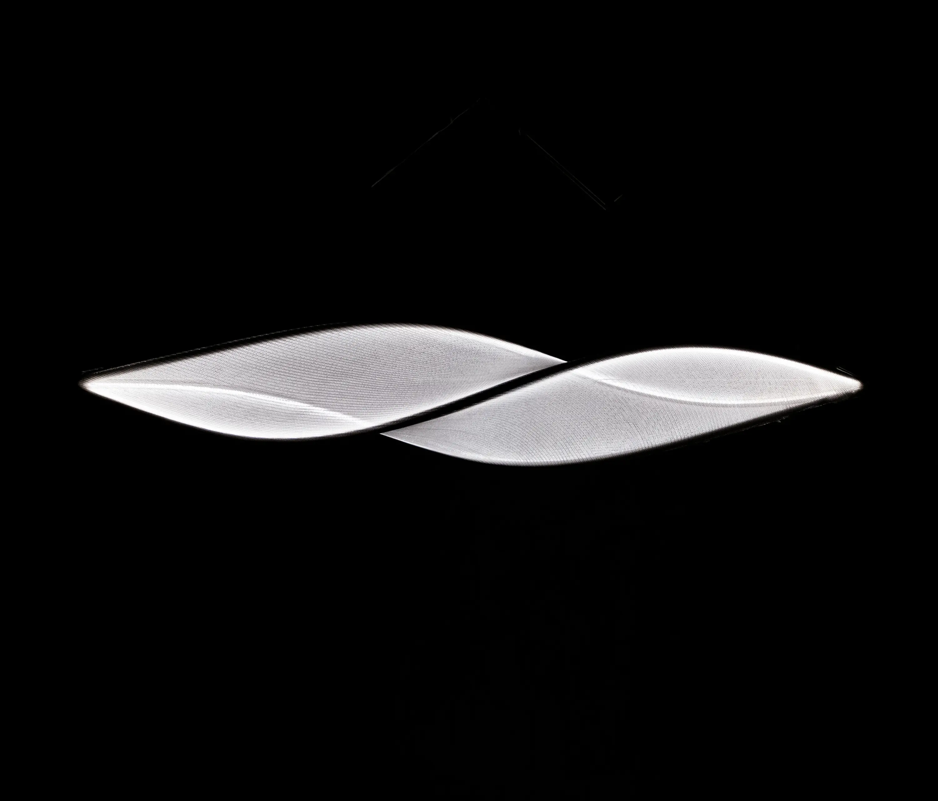 llll - llll.04 suspended horizontally | white