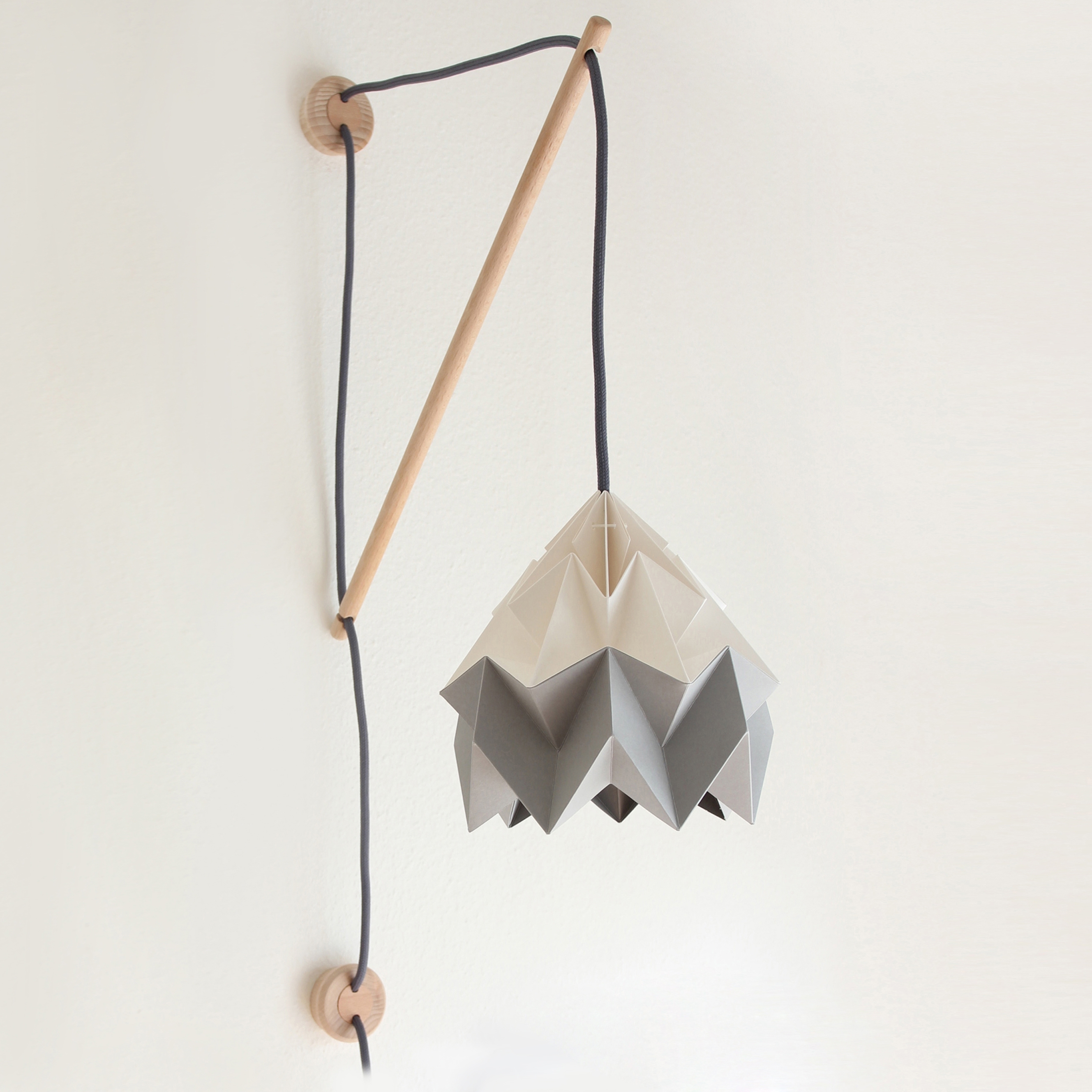 Produkt Klimoppe Moth Bi Color – White/Grey des Herstellers Studio Snowpuppe anzeigen