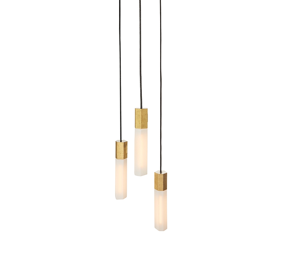 Mostra il prodotto Basalt Triple Pendant in Brass del produttore Tala