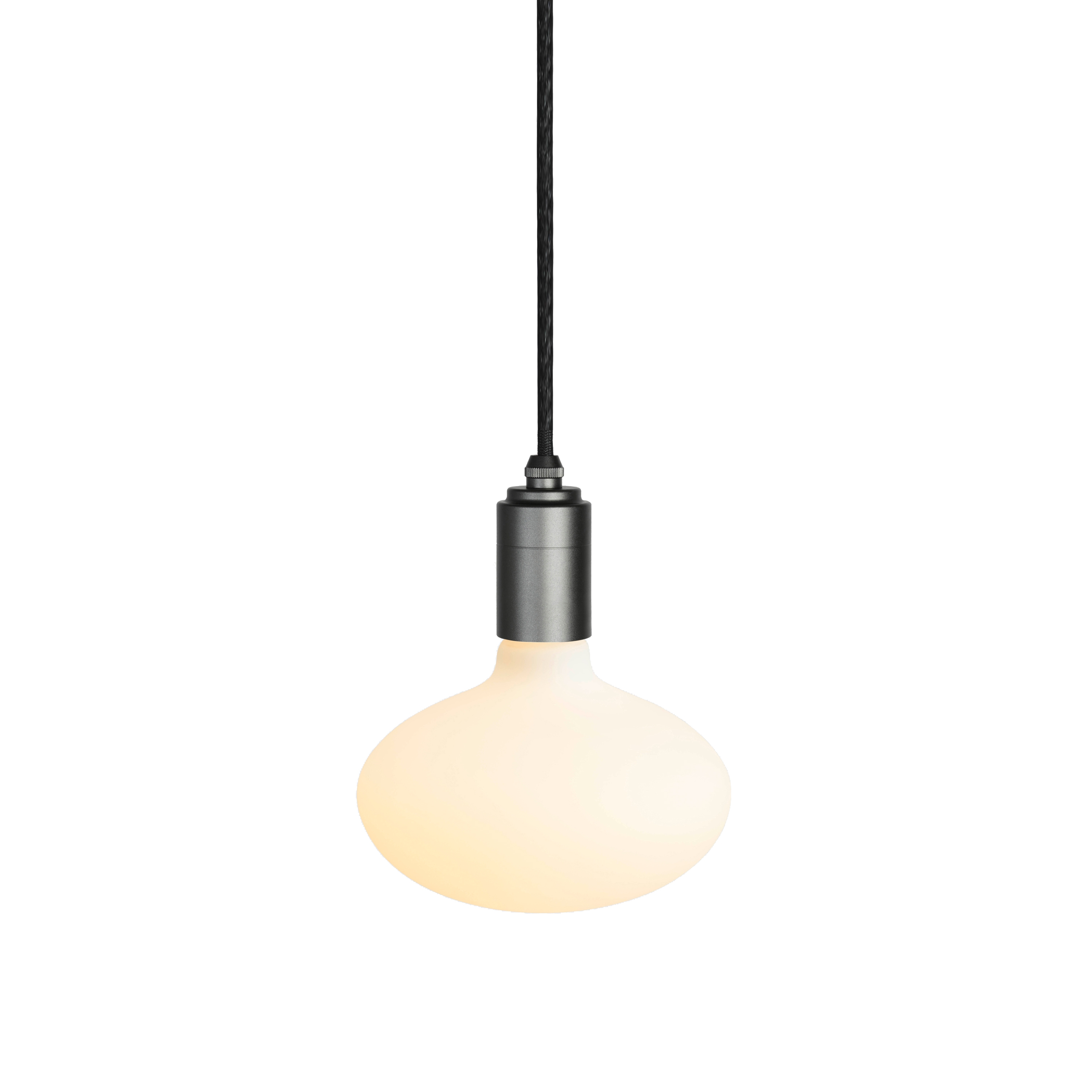 Mostra il prodotto Oval Pendant Light del produttore Tala