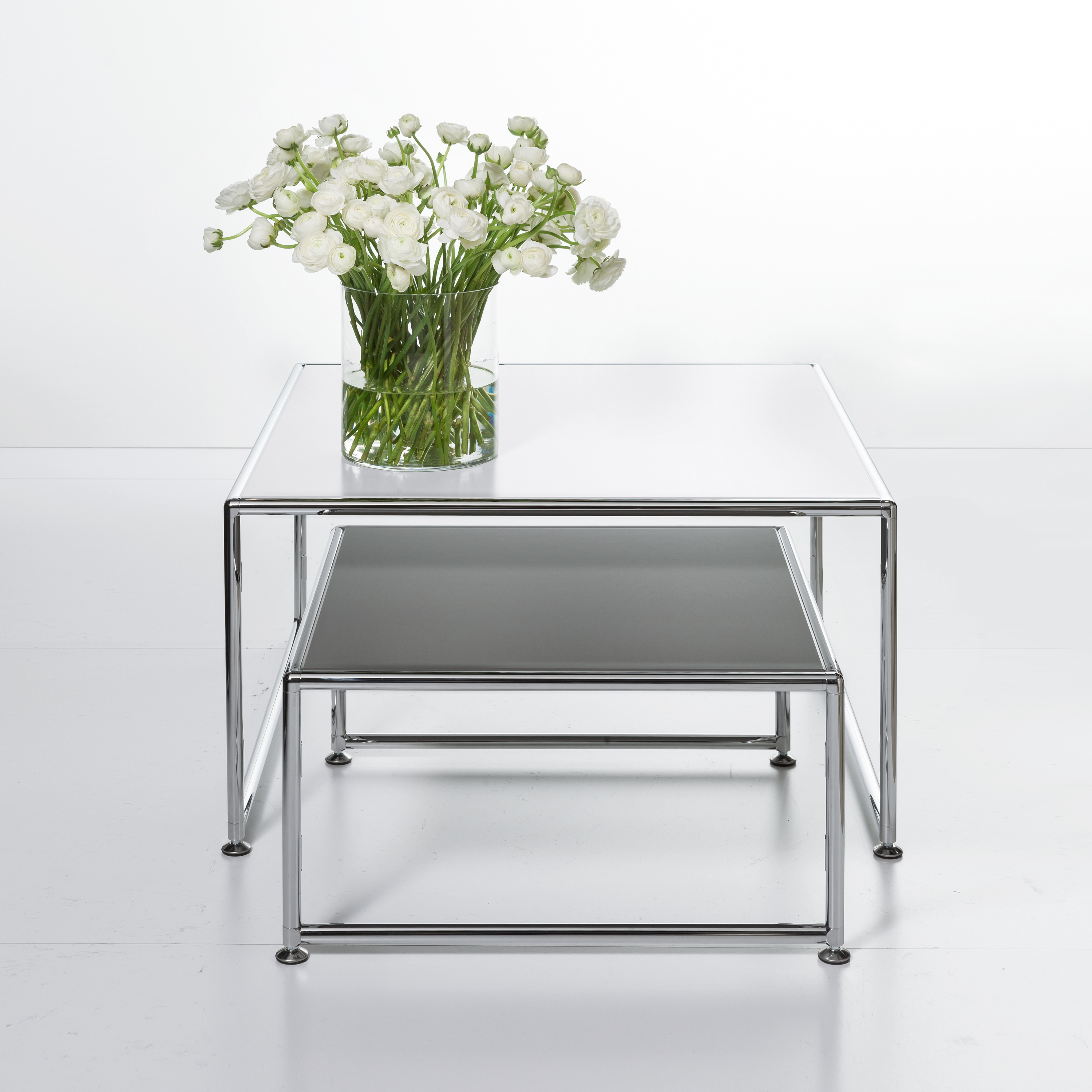Mostrar el producto Side table del fabricante Dauphin Home