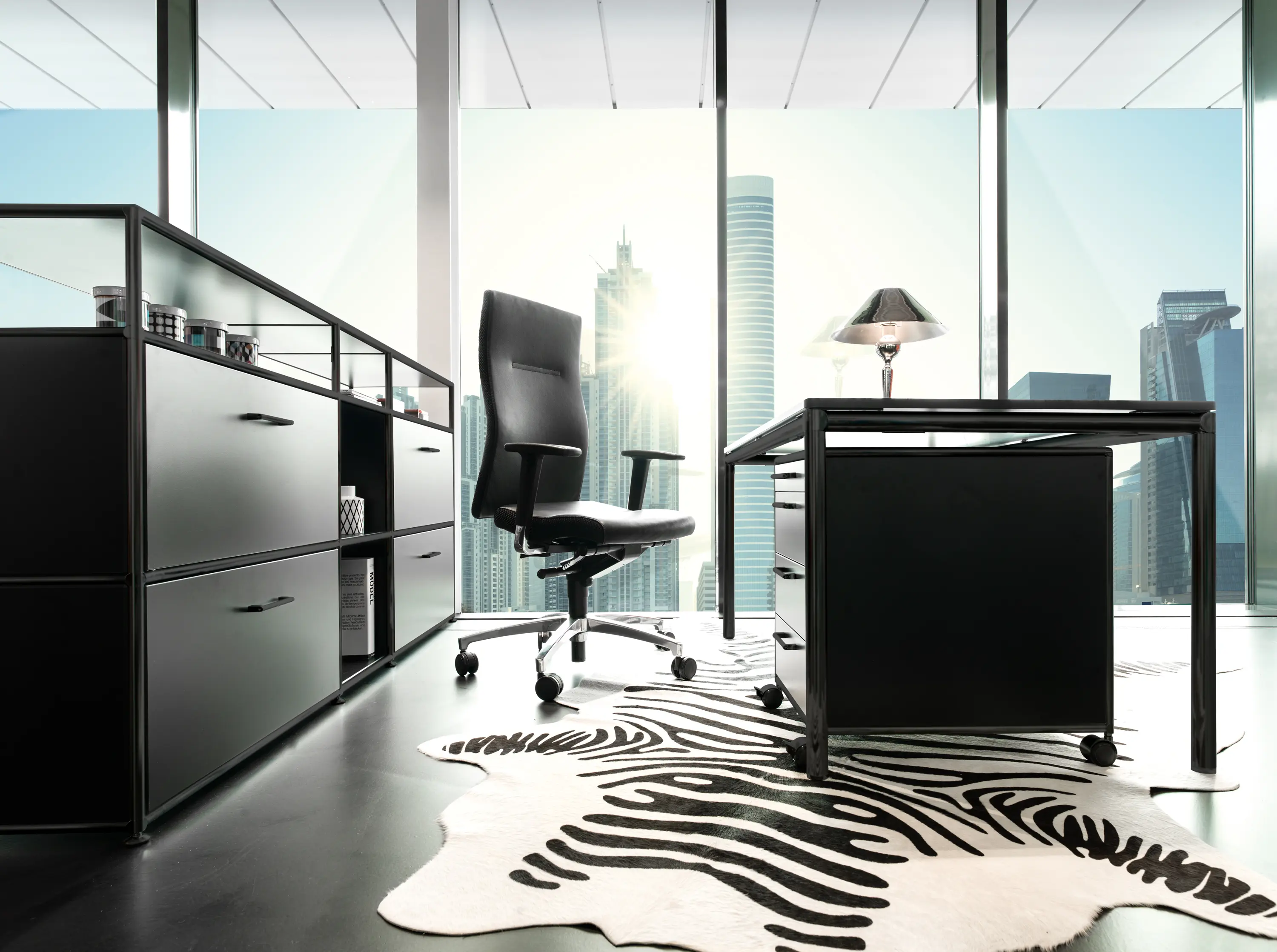 Dauphin Home - S-Desk black edition