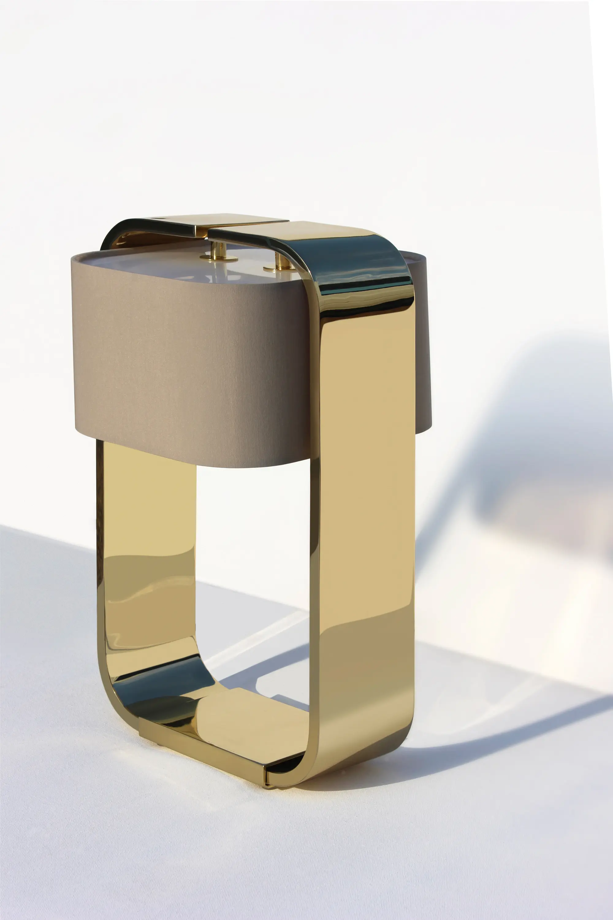 Martin Huxford Studio - Perfect Curve Table Lamp