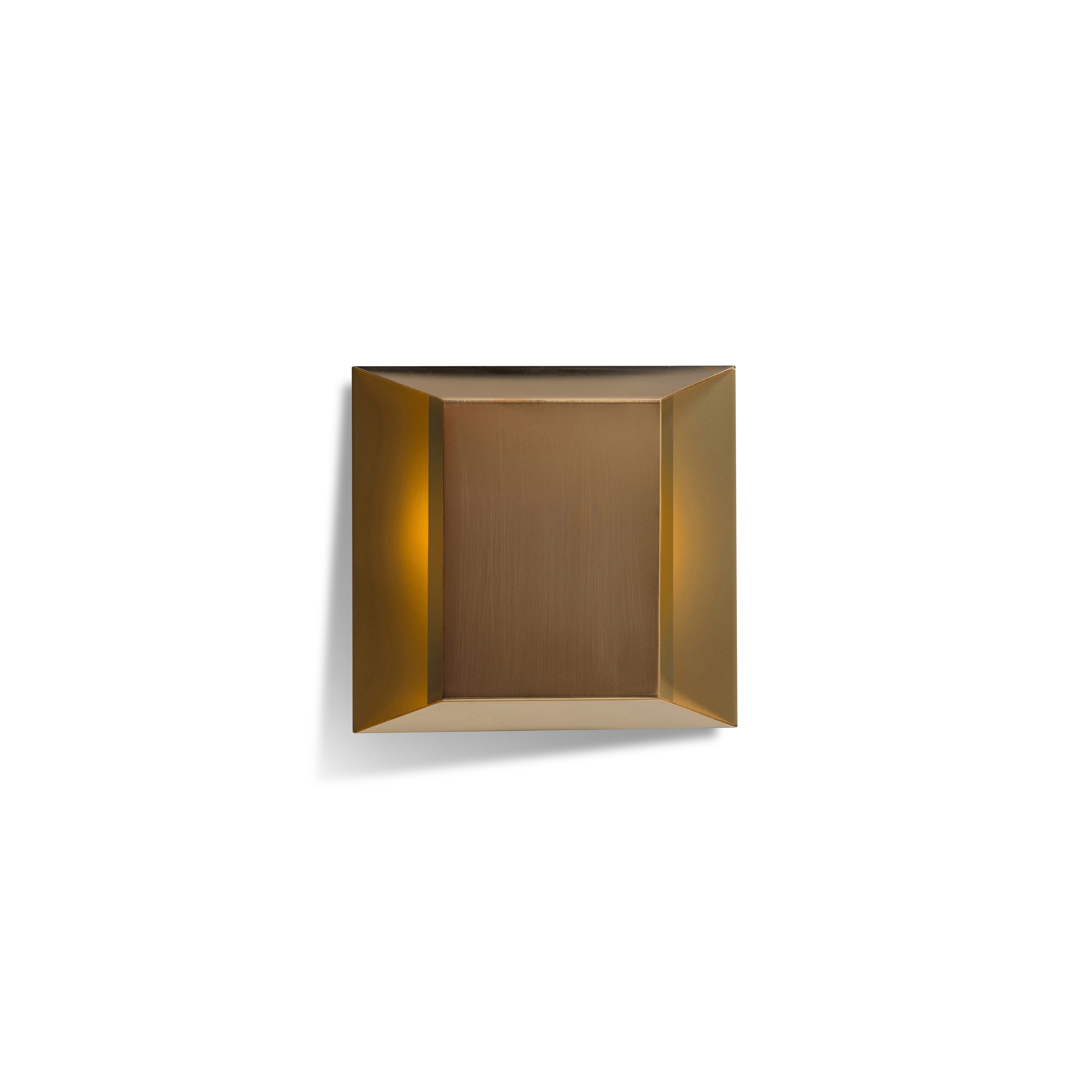 Mostra il prodotto Aperture Wall Light del produttore Martin Huxford Studio