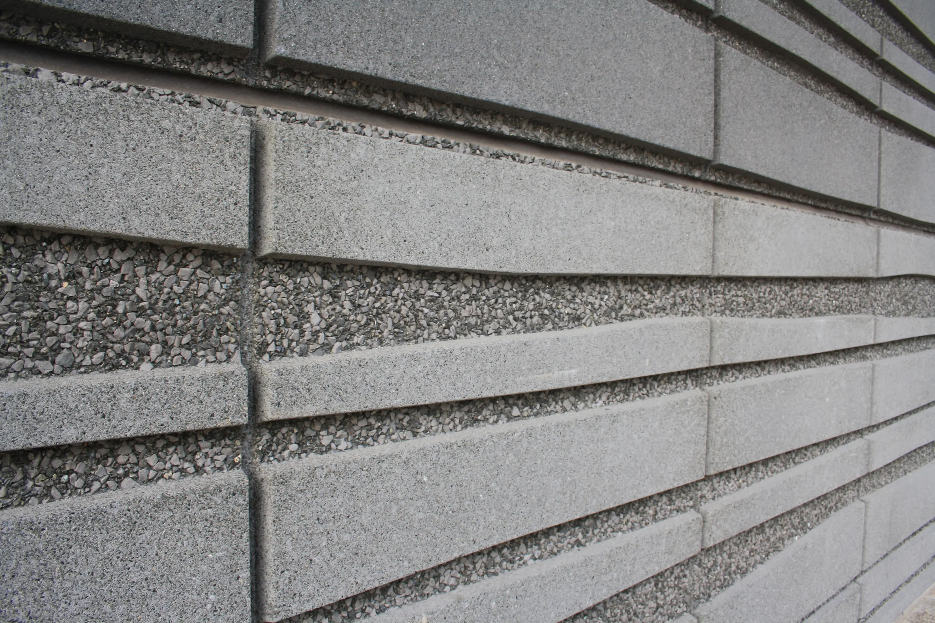 Hering Architectural Concrete - Washed Surfaces - green