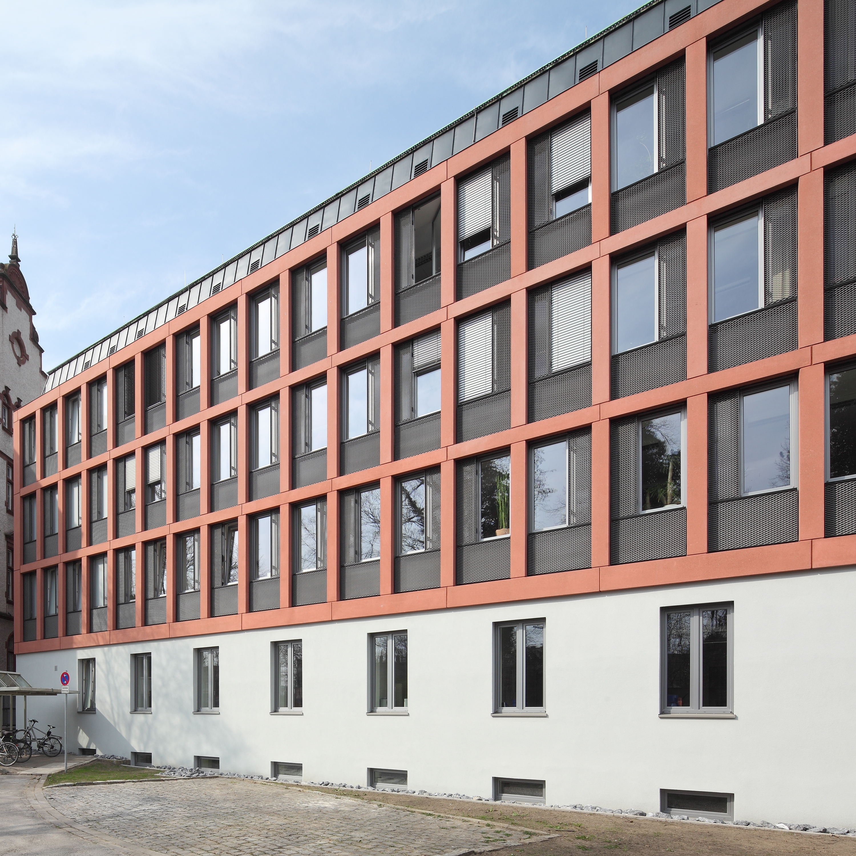 Display product Architectural precast cladding from manufacturer Hering Architectural Concrete