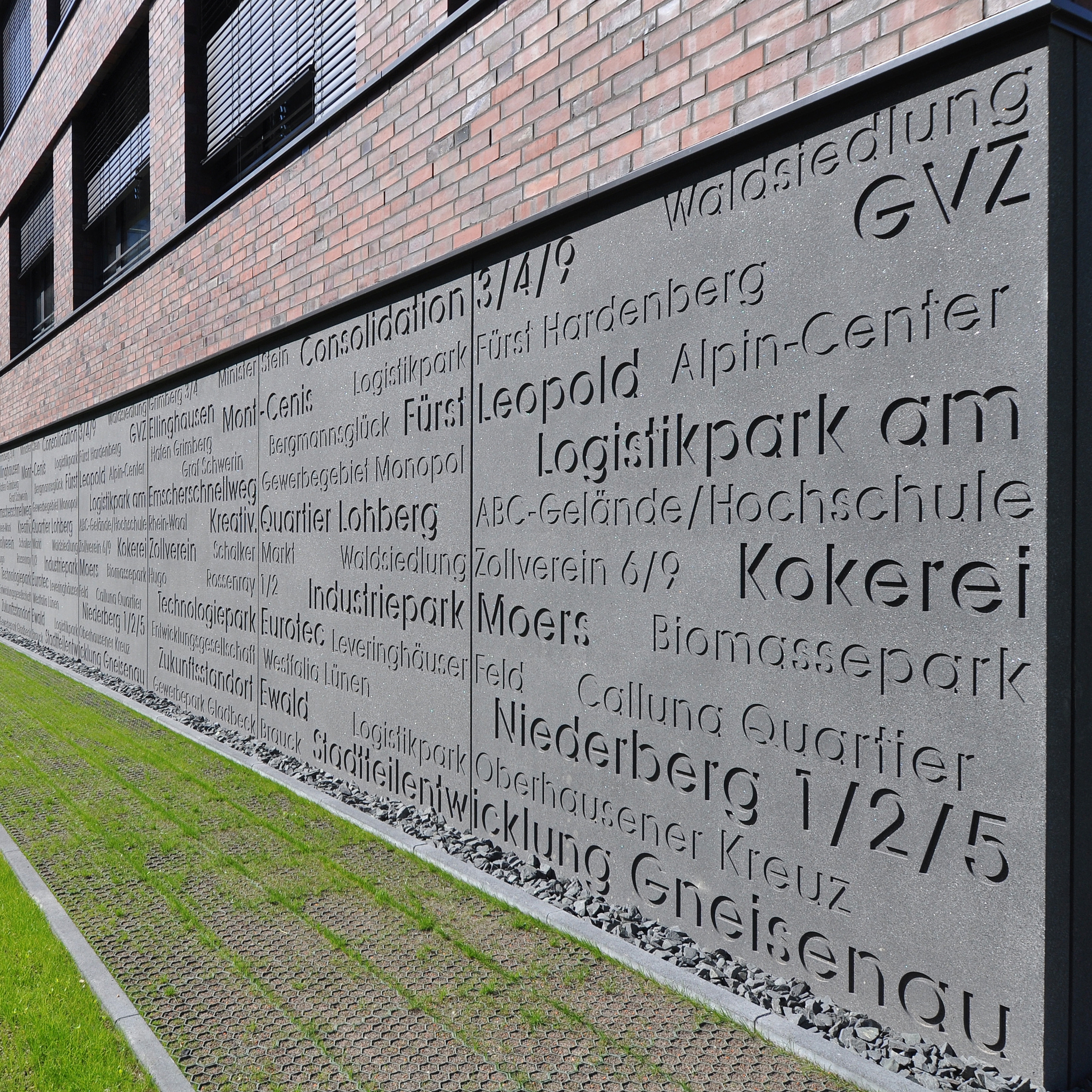 Display product Architectural precast cladding from manufacturer Hering Architectural Concrete