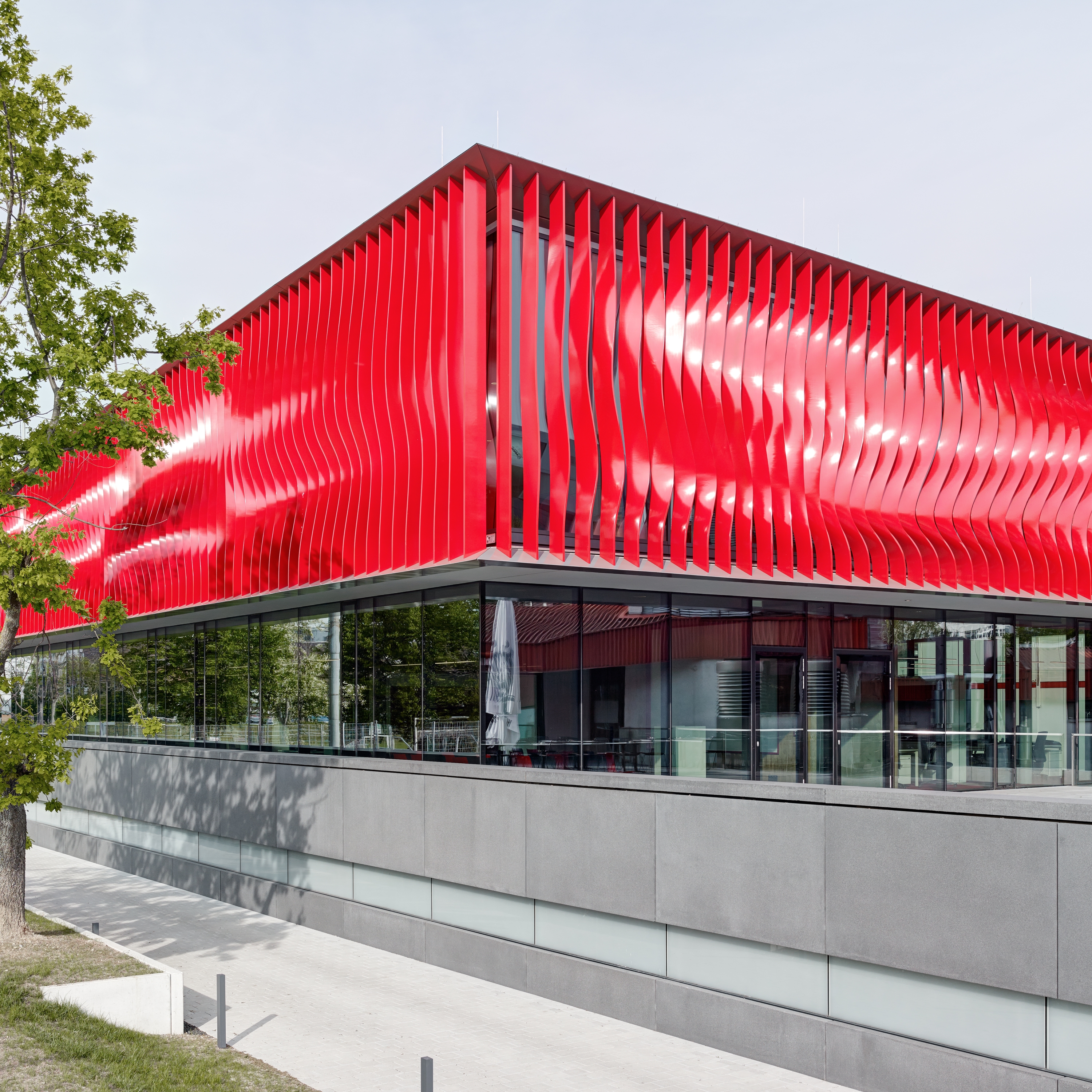 Display product betoShell® FLEX40 from manufacturer Hering Architectural Concrete