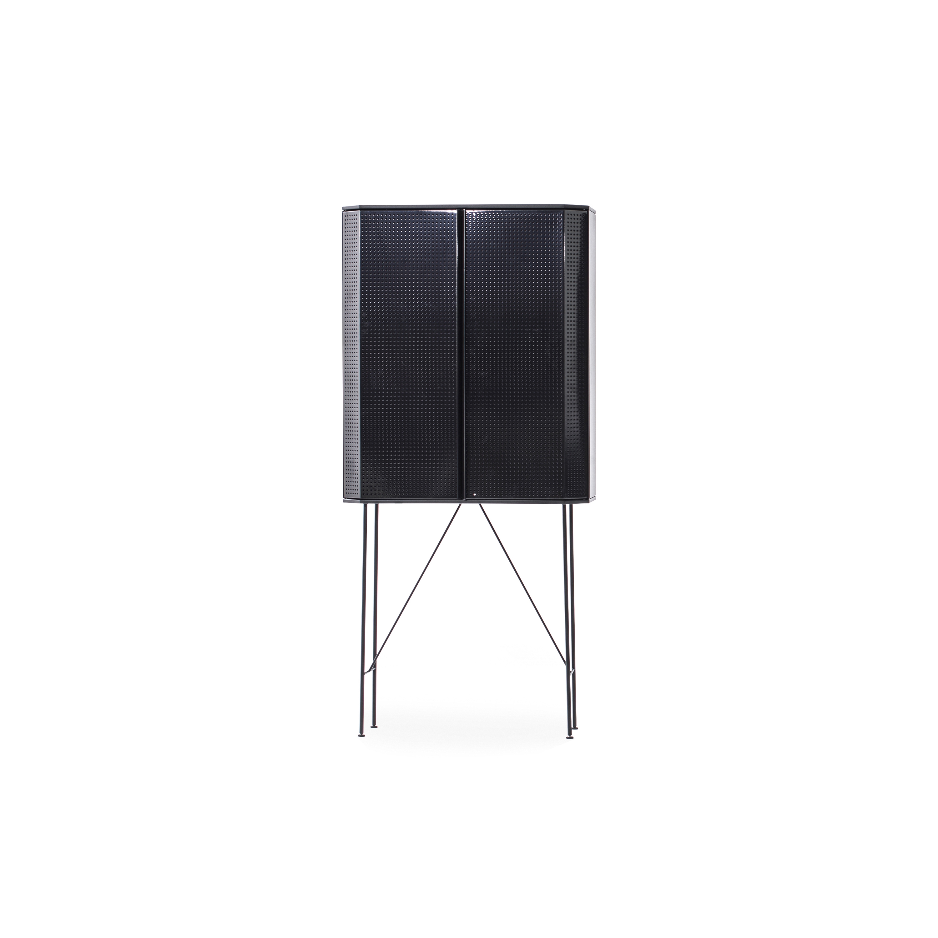 Display product Perf Bar cabinet from manufacturer Diesel with Moroso