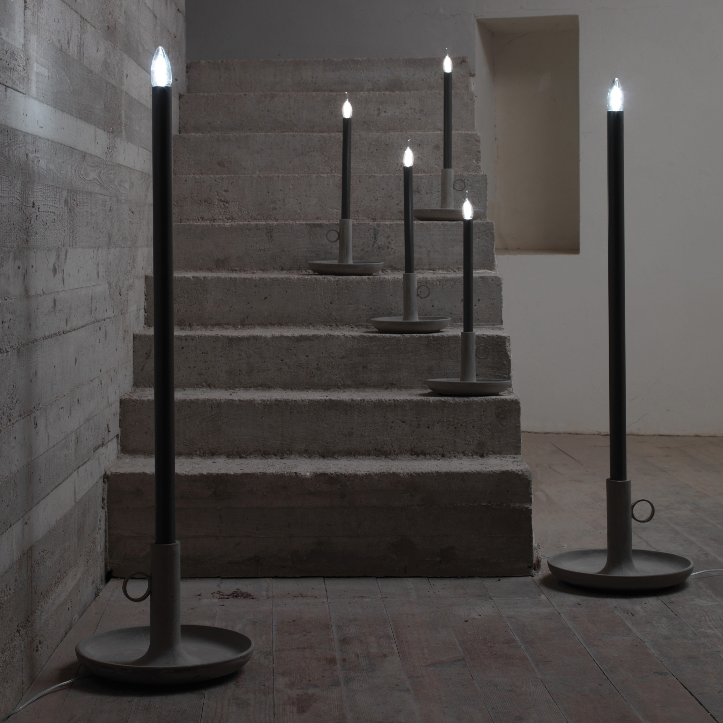 FLOOR LAMPS