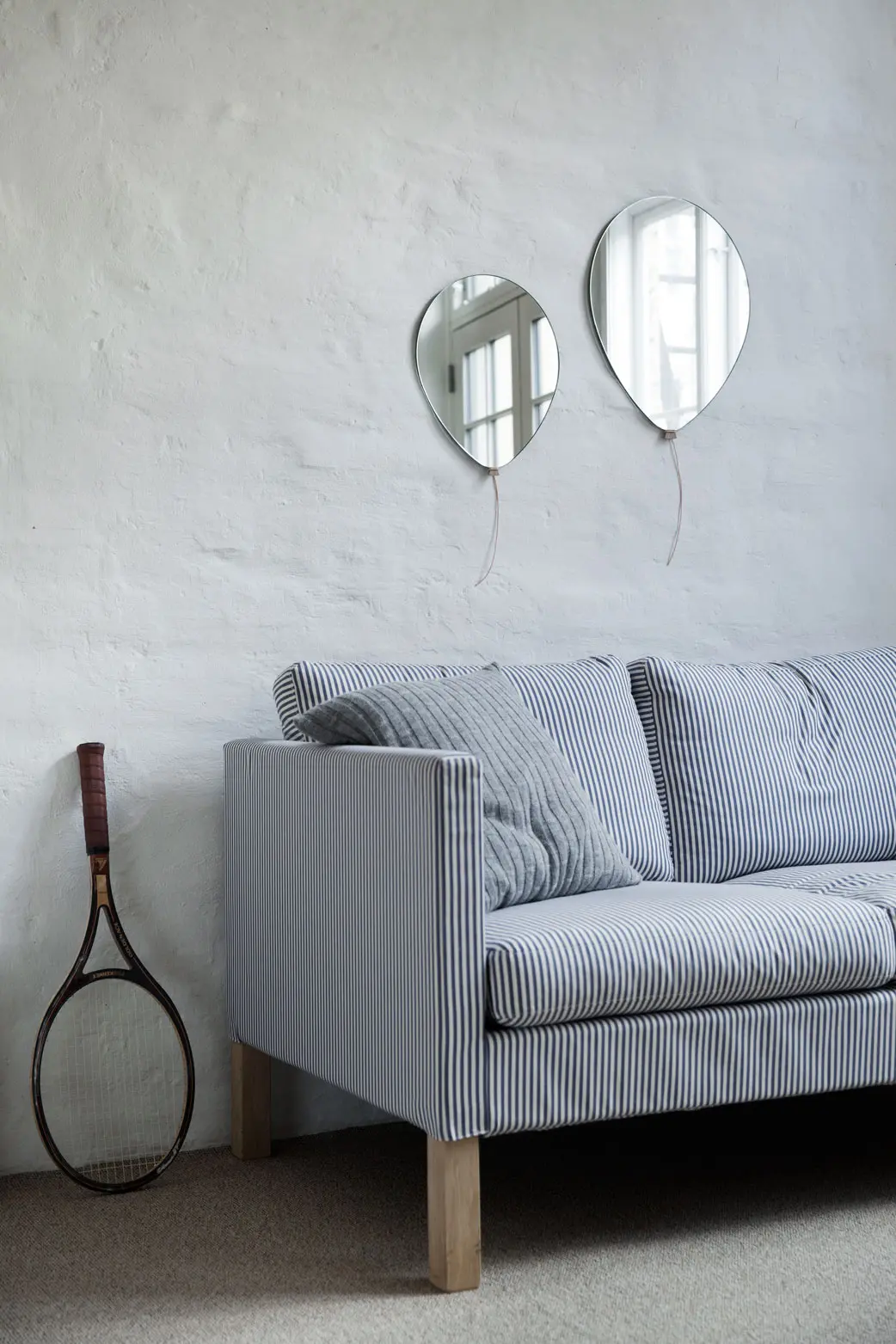 EO - Balloon mirror