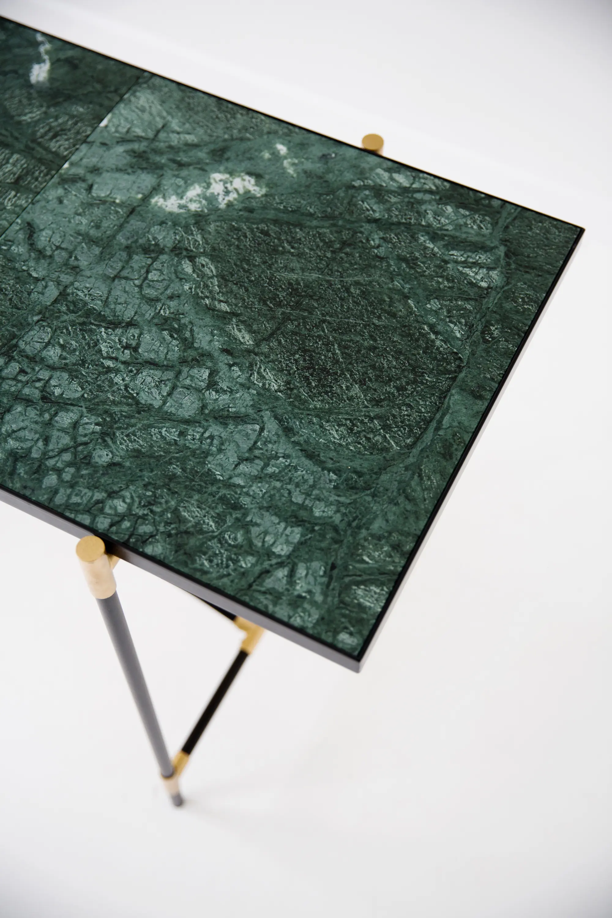 HANDVÄRK - High Table BRASS on BLACK - Green Marble