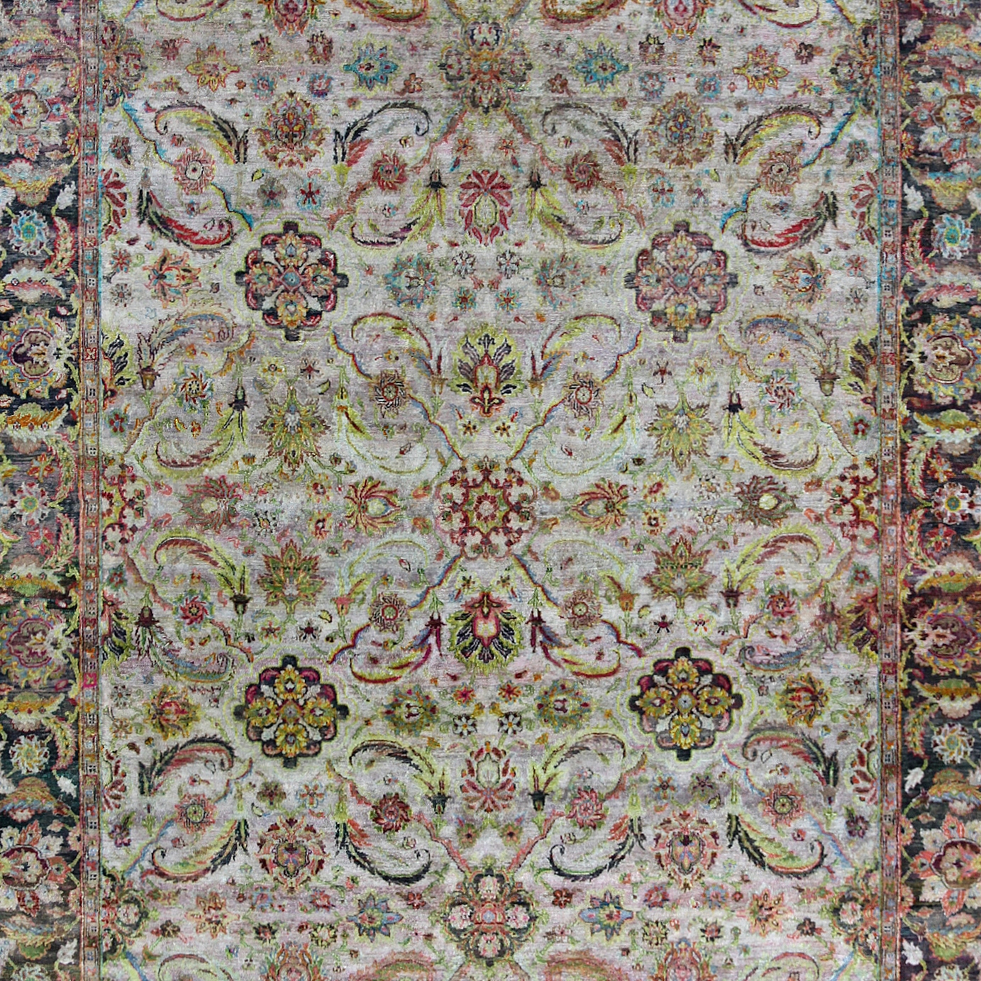 Afficher le produit Kundan Pure Silk Heriz Design du fabricant Zollanvari